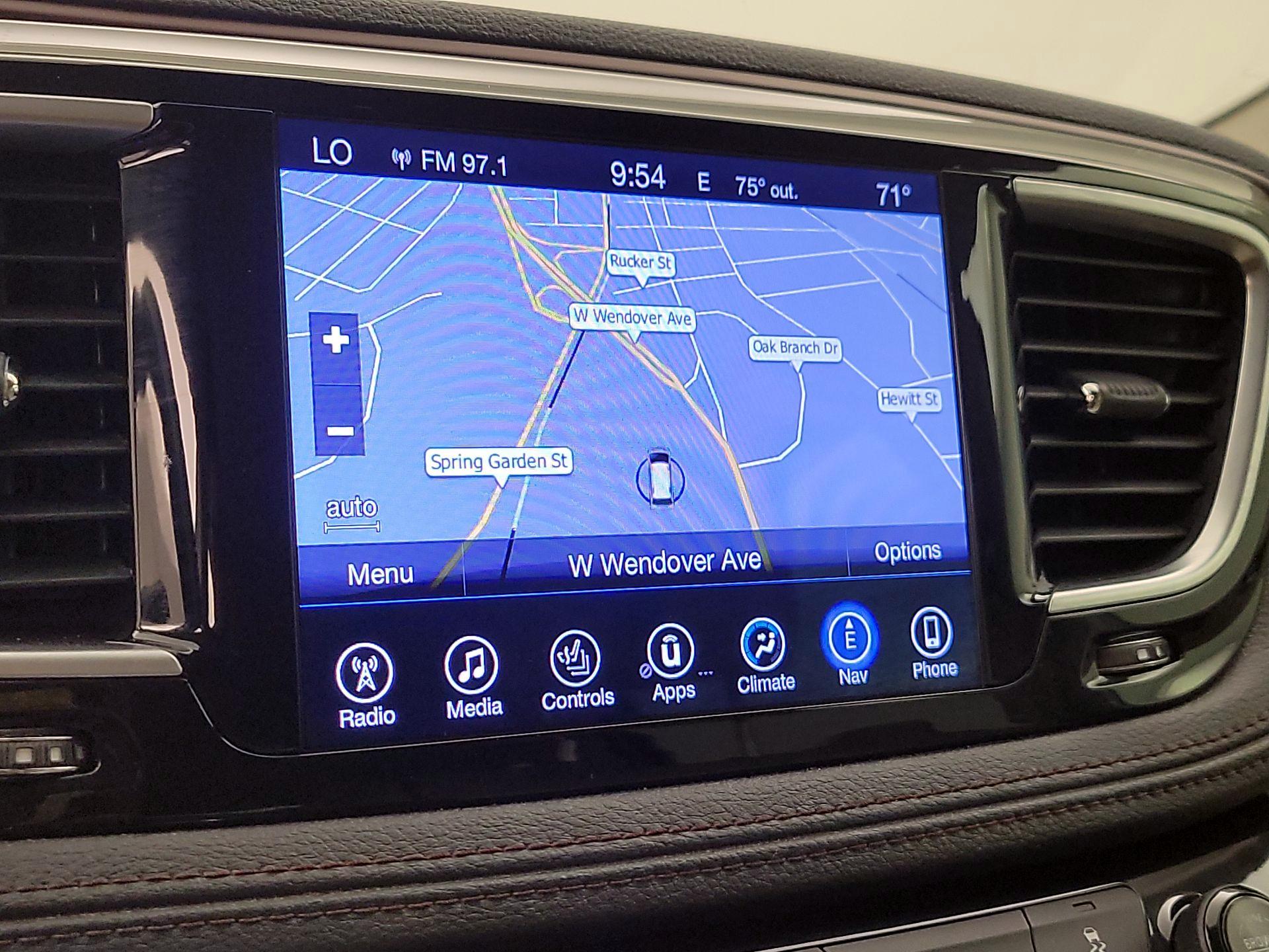 Thumbnail: 2017 Chrysler Pacifica - 14