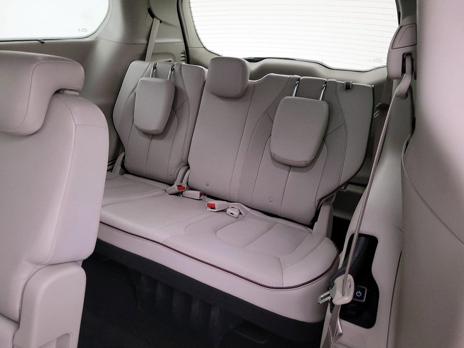 2017 Chrysler Pacifica Limited - Photo 22