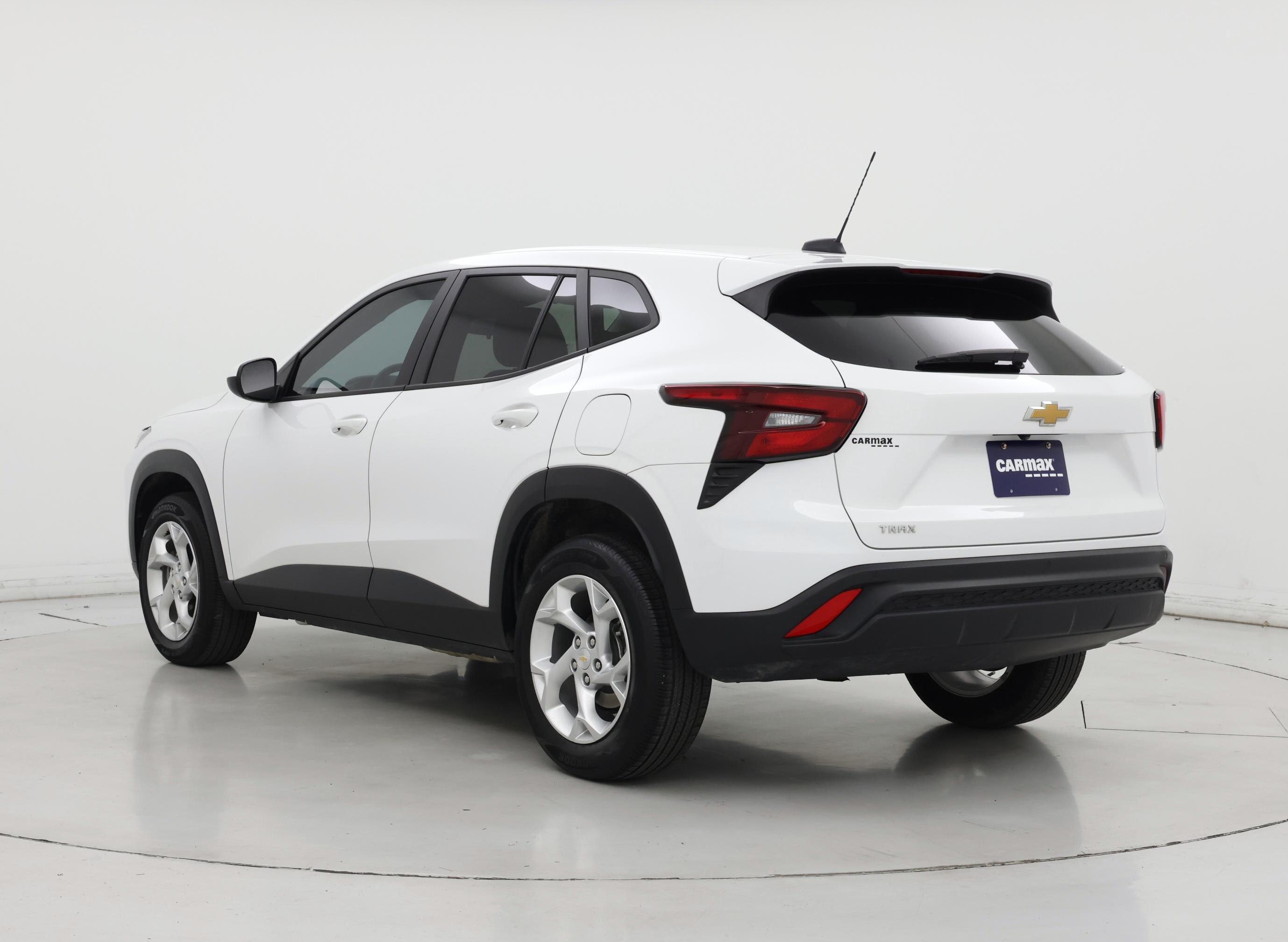 Thumbnail: 2024 Chevrolet Trax - 2