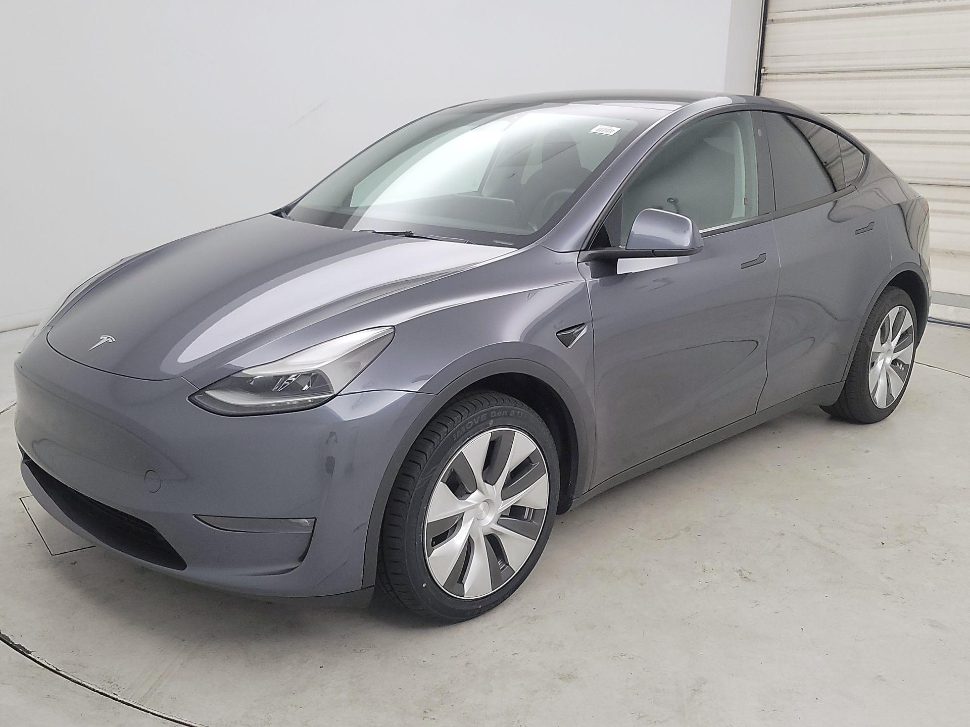 Thumbnail: 2023 Tesla Model Y - 3