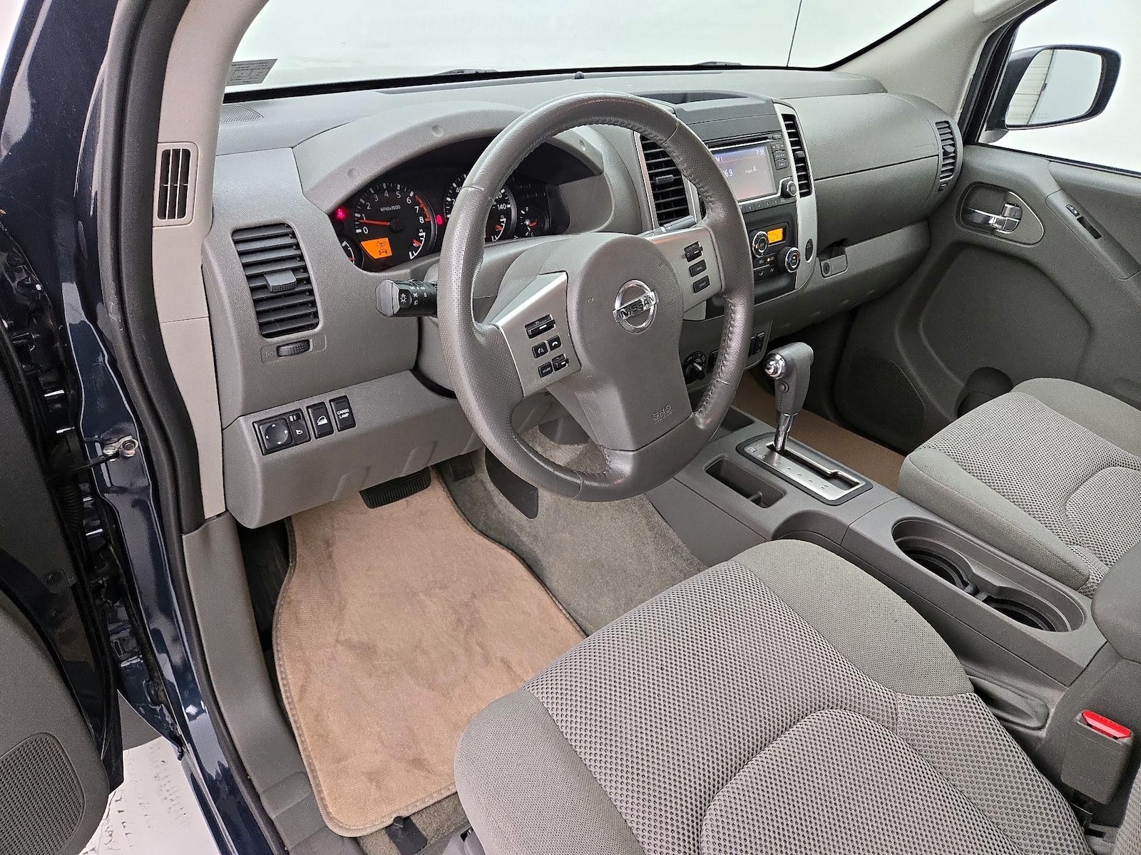 2018 Nissan Frontier SV - Photo 12