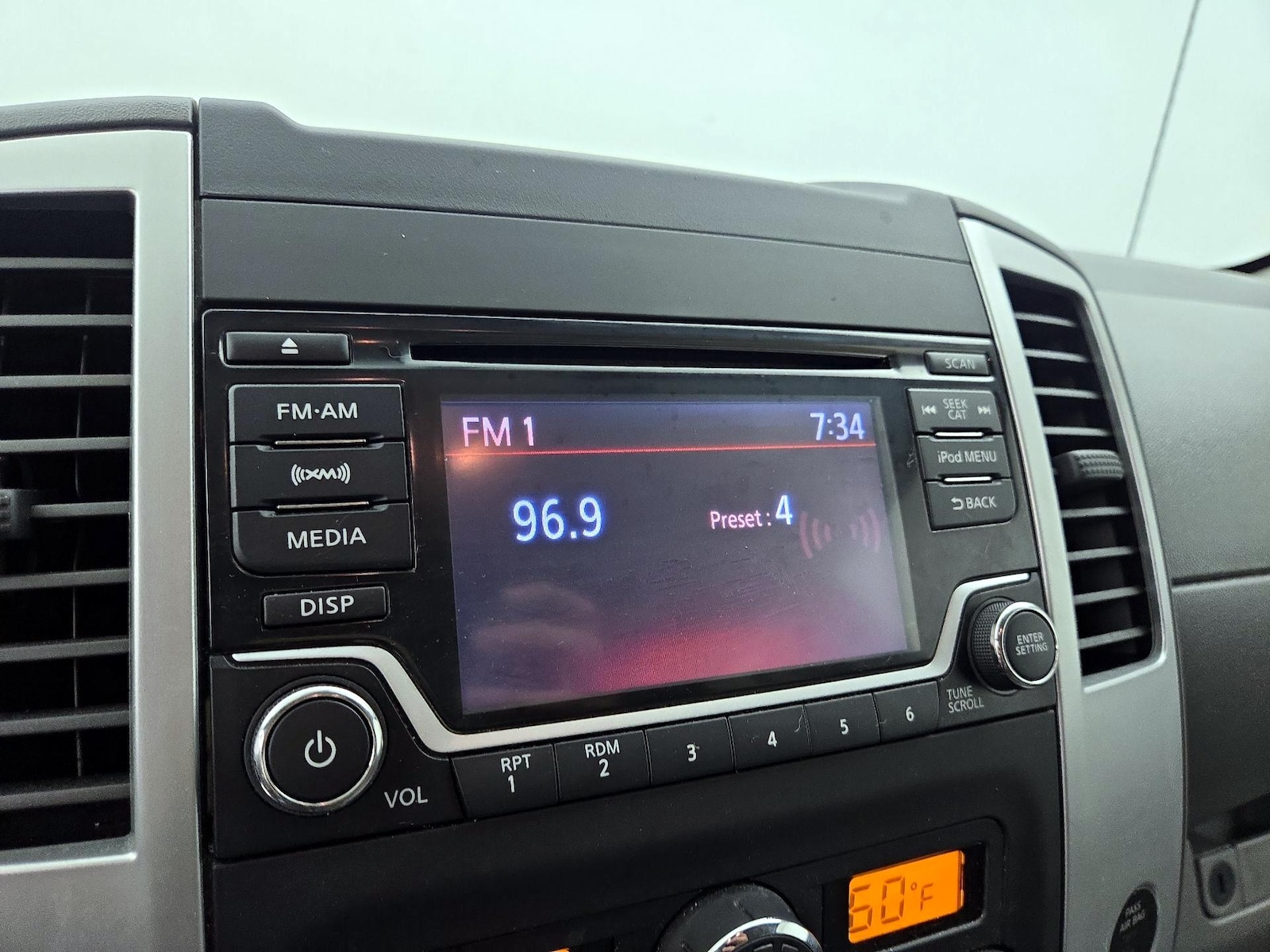 2018 Nissan Frontier SV - Photo 16