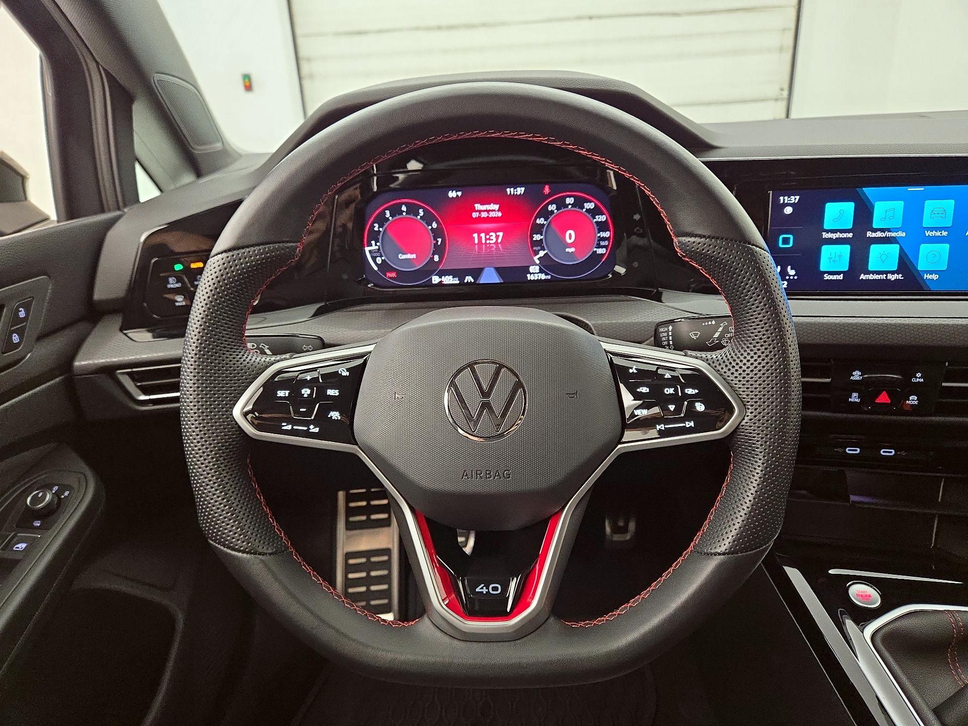 Thumbnail: 2023 Volkswagen Golf - 10
