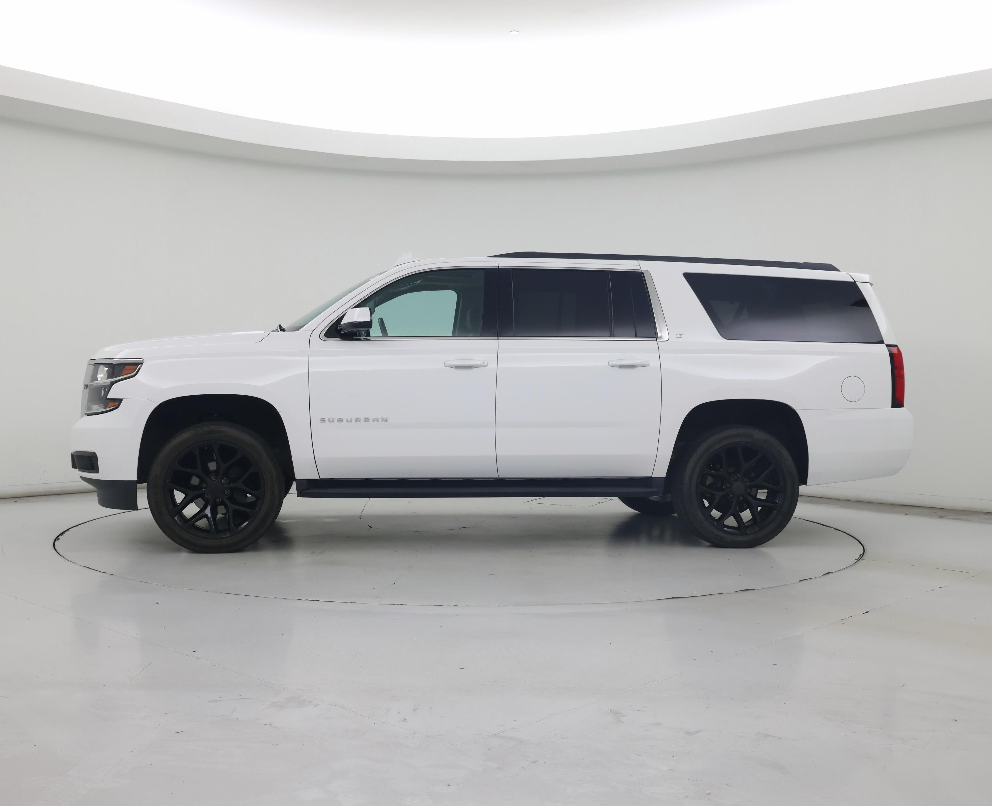 Thumbnail: 2020 Chevrolet Suburban - 3