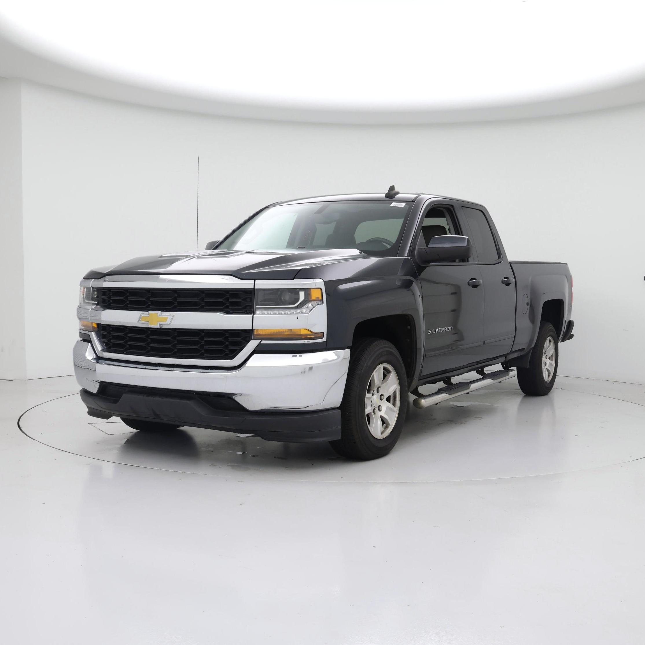 Thumbnail: 2018 Chevrolet Silverado 1500 - 4