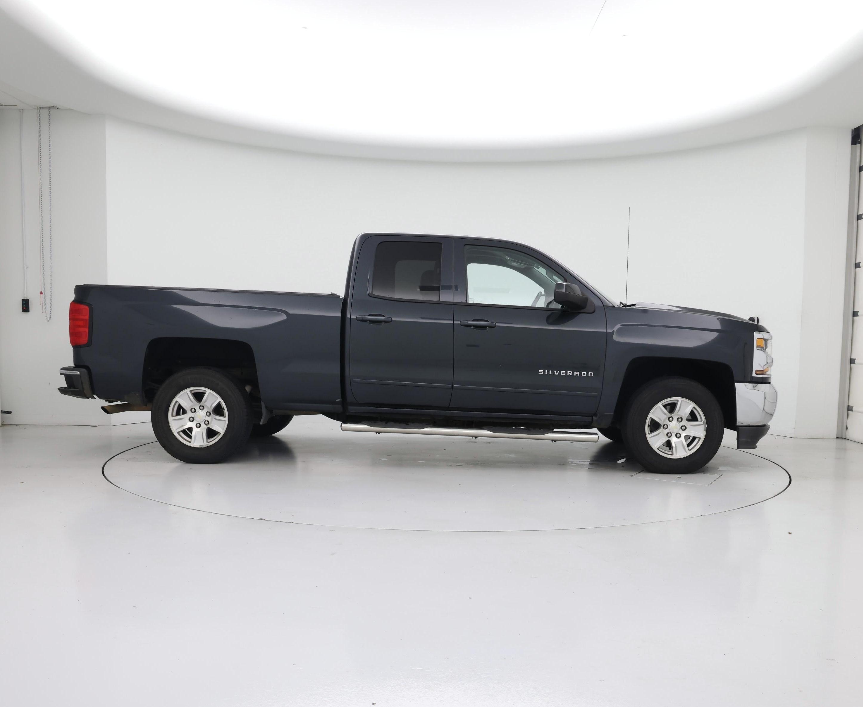 Thumbnail: 2018 Chevrolet Silverado 1500 - 7