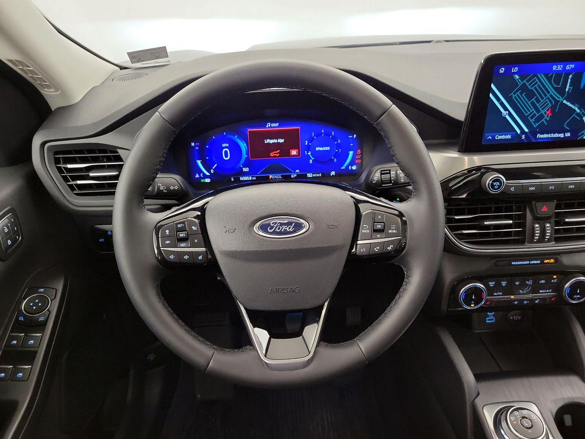 Thumbnail: 2022 Ford Escape - 10