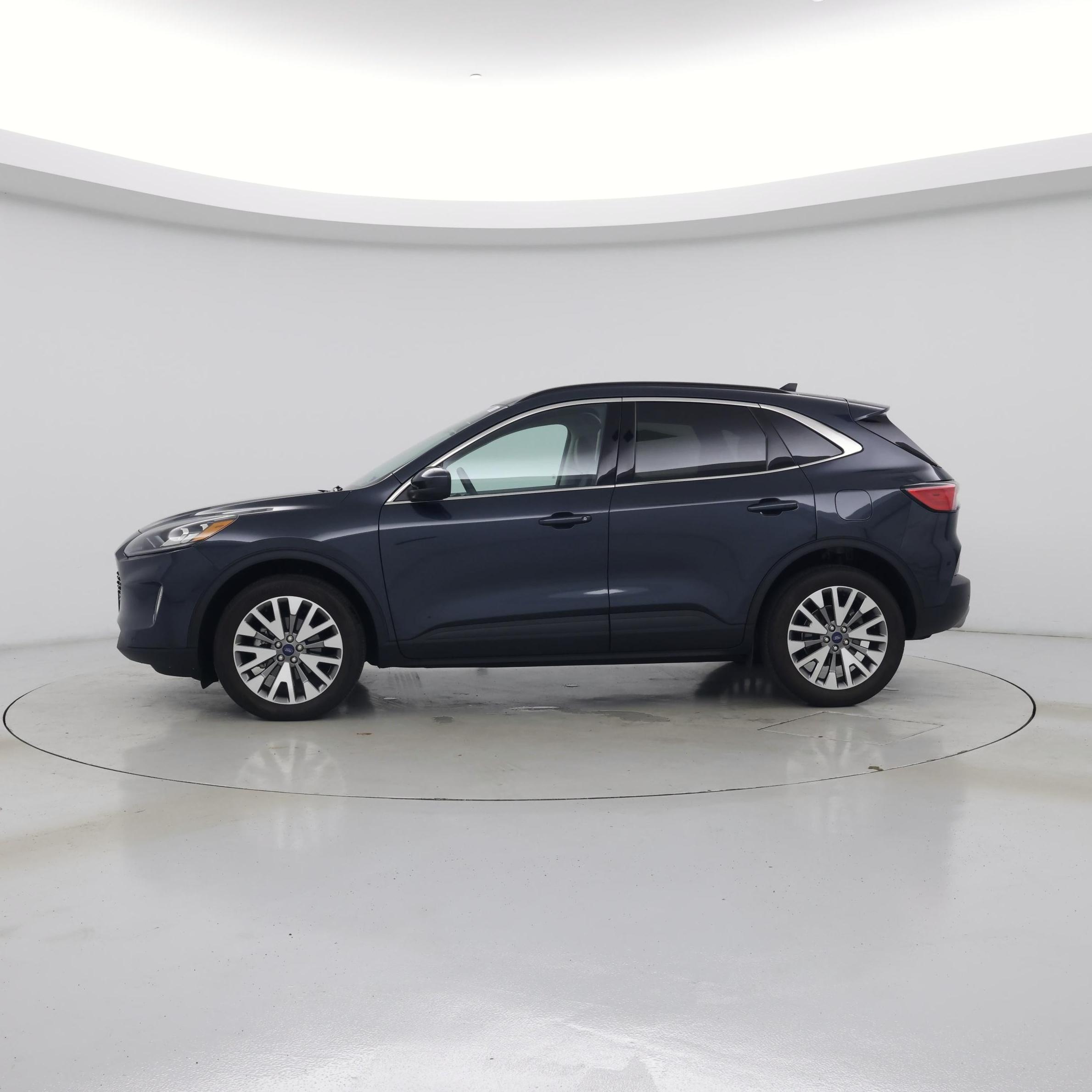 Thumbnail: 2022 Ford Escape - 3