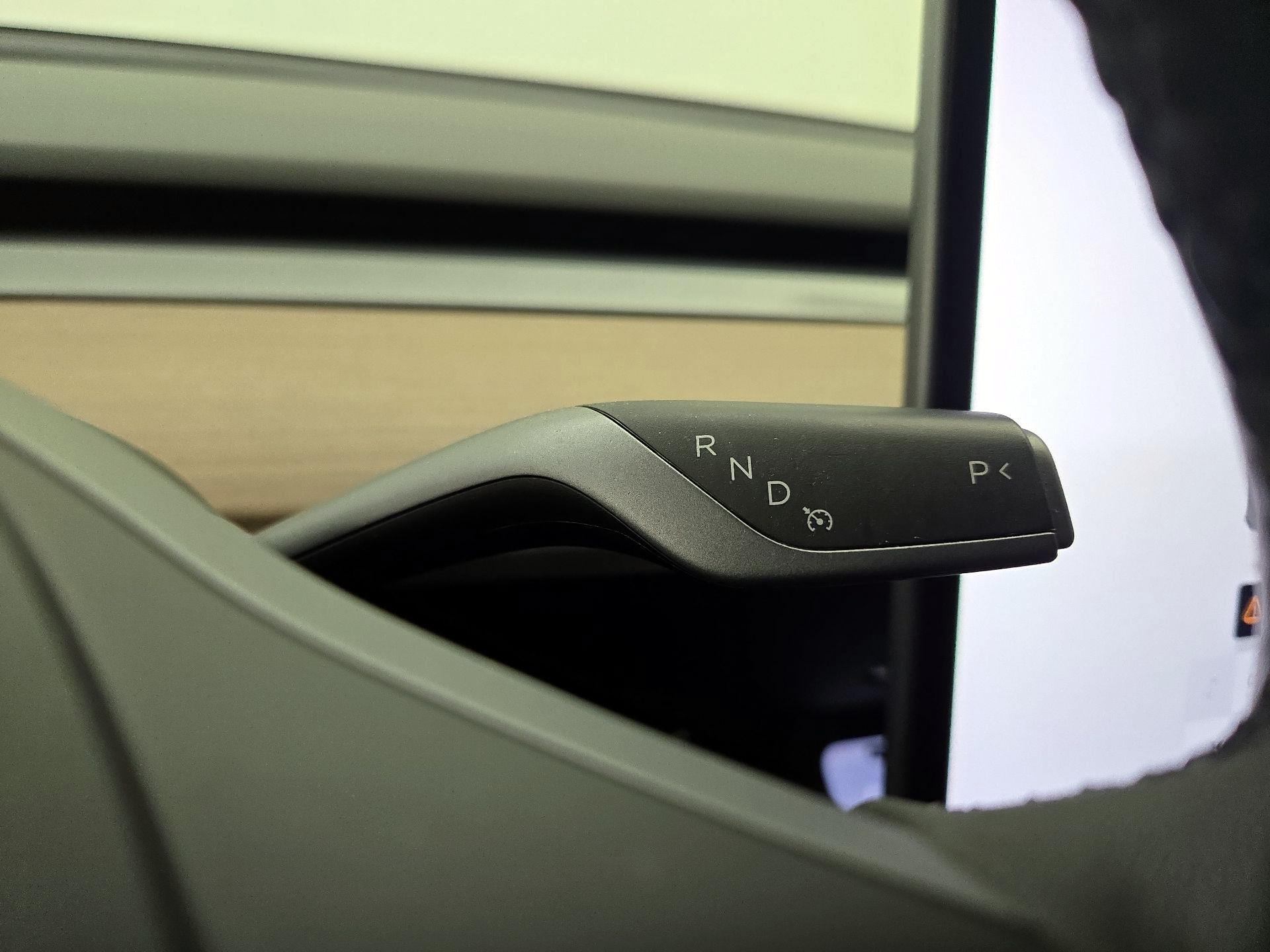 Thumbnail: 2022 Tesla Model 3 - 17
