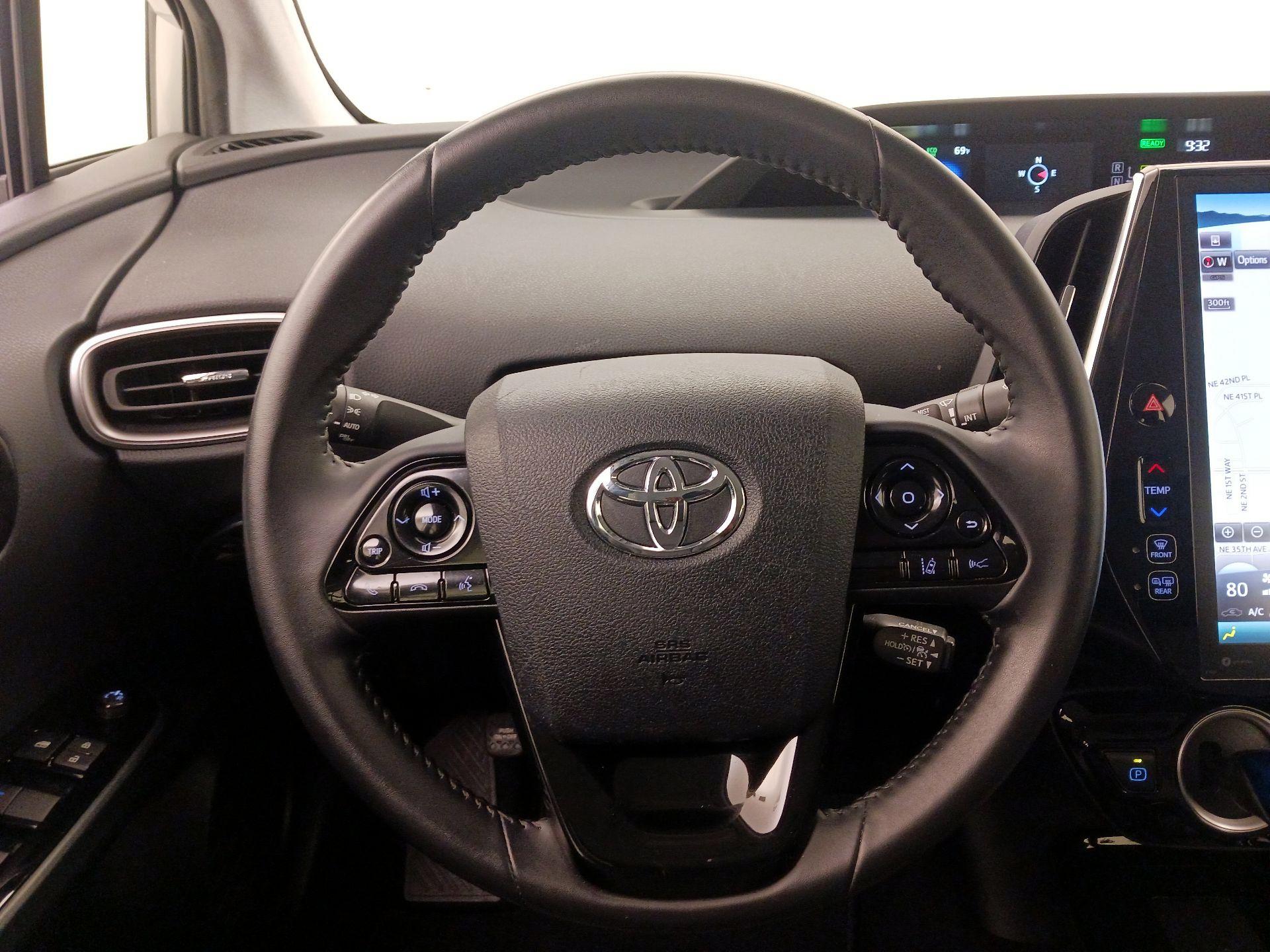 Thumbnail: 2021 Toyota Prius Prime - 10