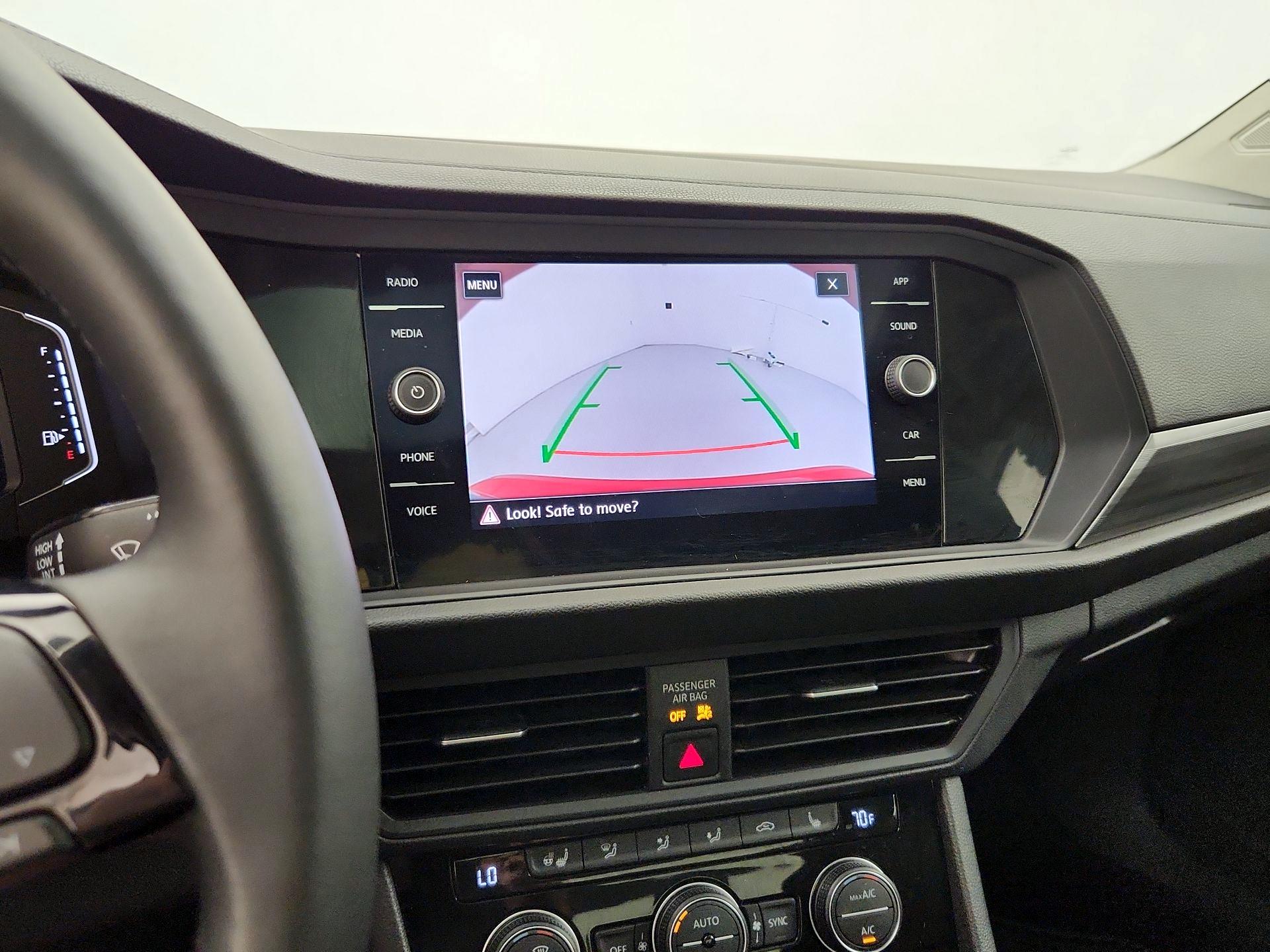 Thumbnail: 2020 Volkswagen Jetta - 14