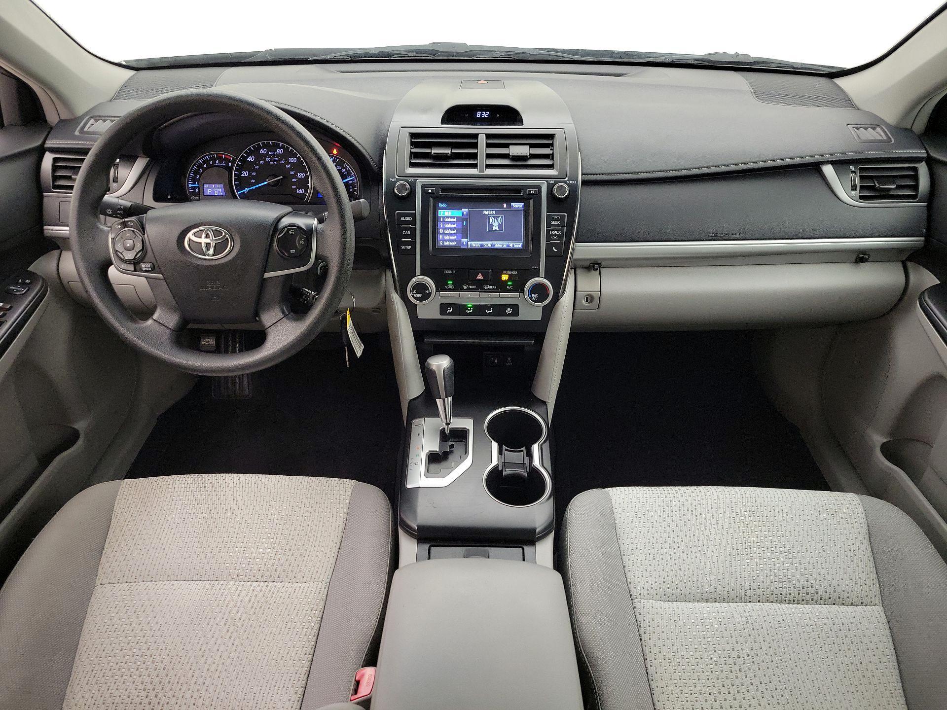 Thumbnail: 2014 Toyota Camry - 9