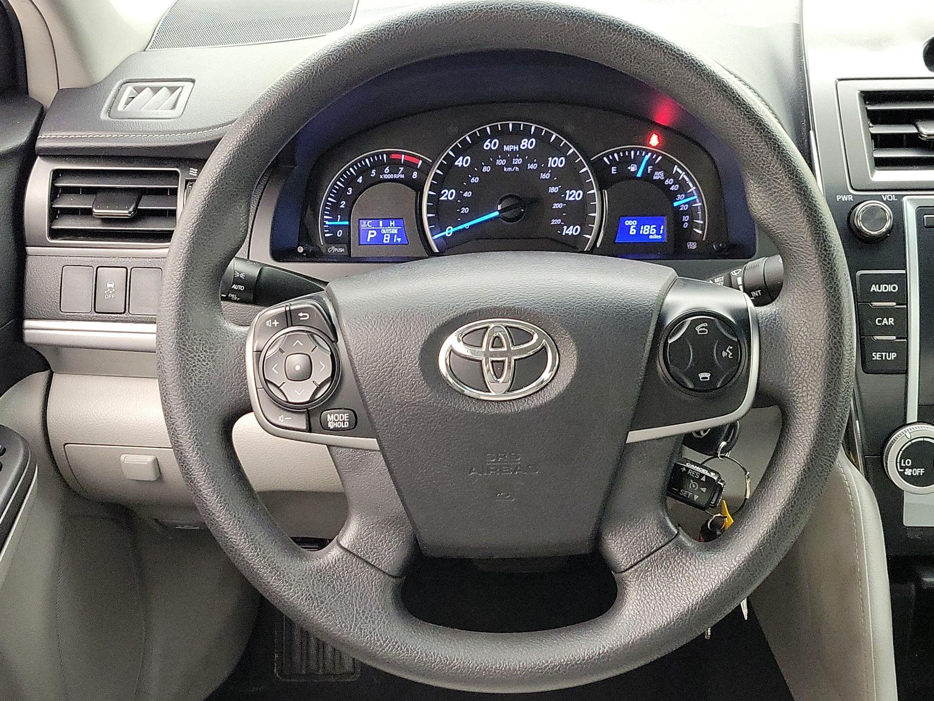 Thumbnail: 2014 Toyota Camry - 10