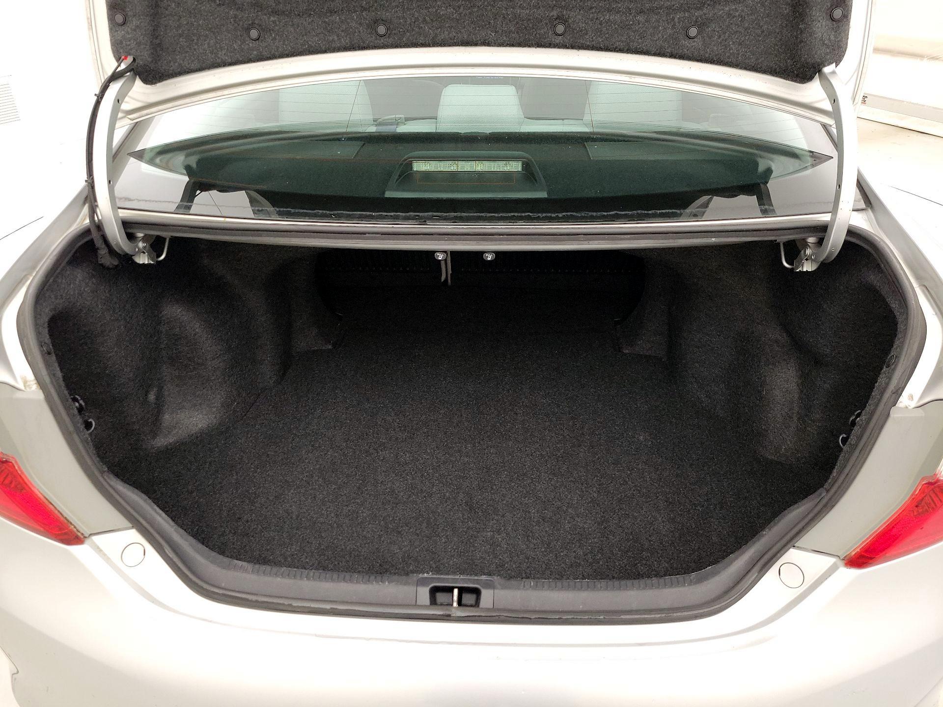 Thumbnail: 2014 Toyota Camry - 20