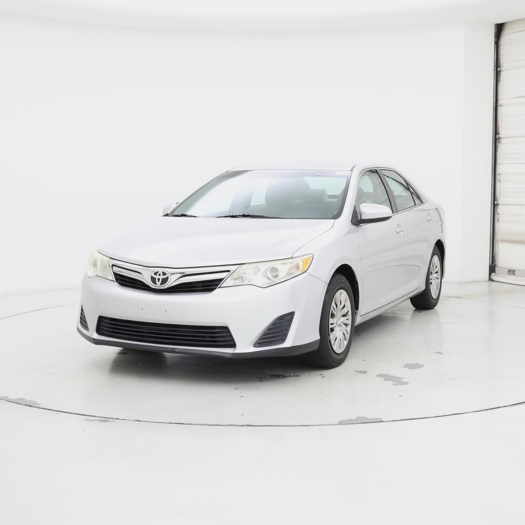 Thumbnail: 2014 Toyota Camry - 4