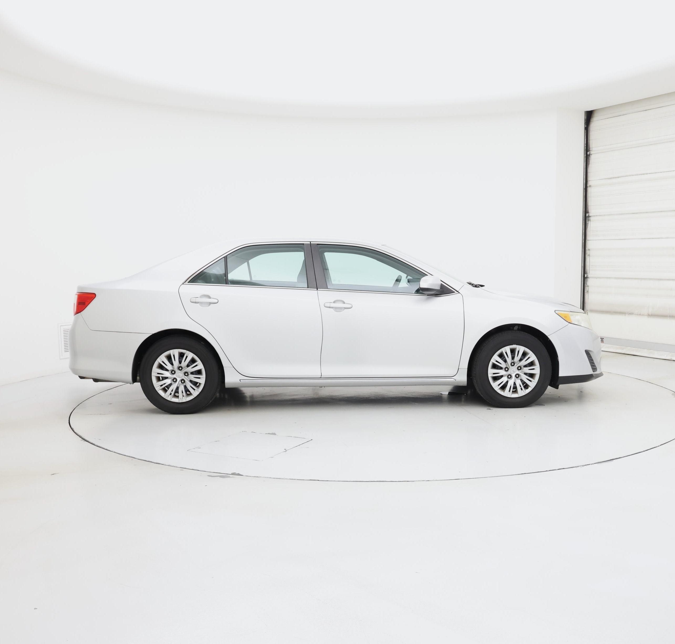 Thumbnail: 2014 Toyota Camry - 7