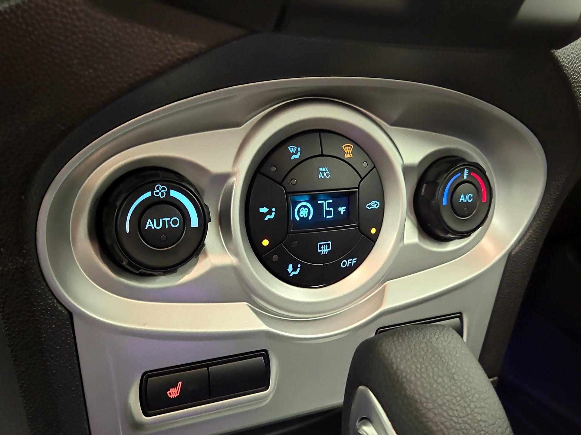 Thumbnail: 2018 Ford Fiesta - 14