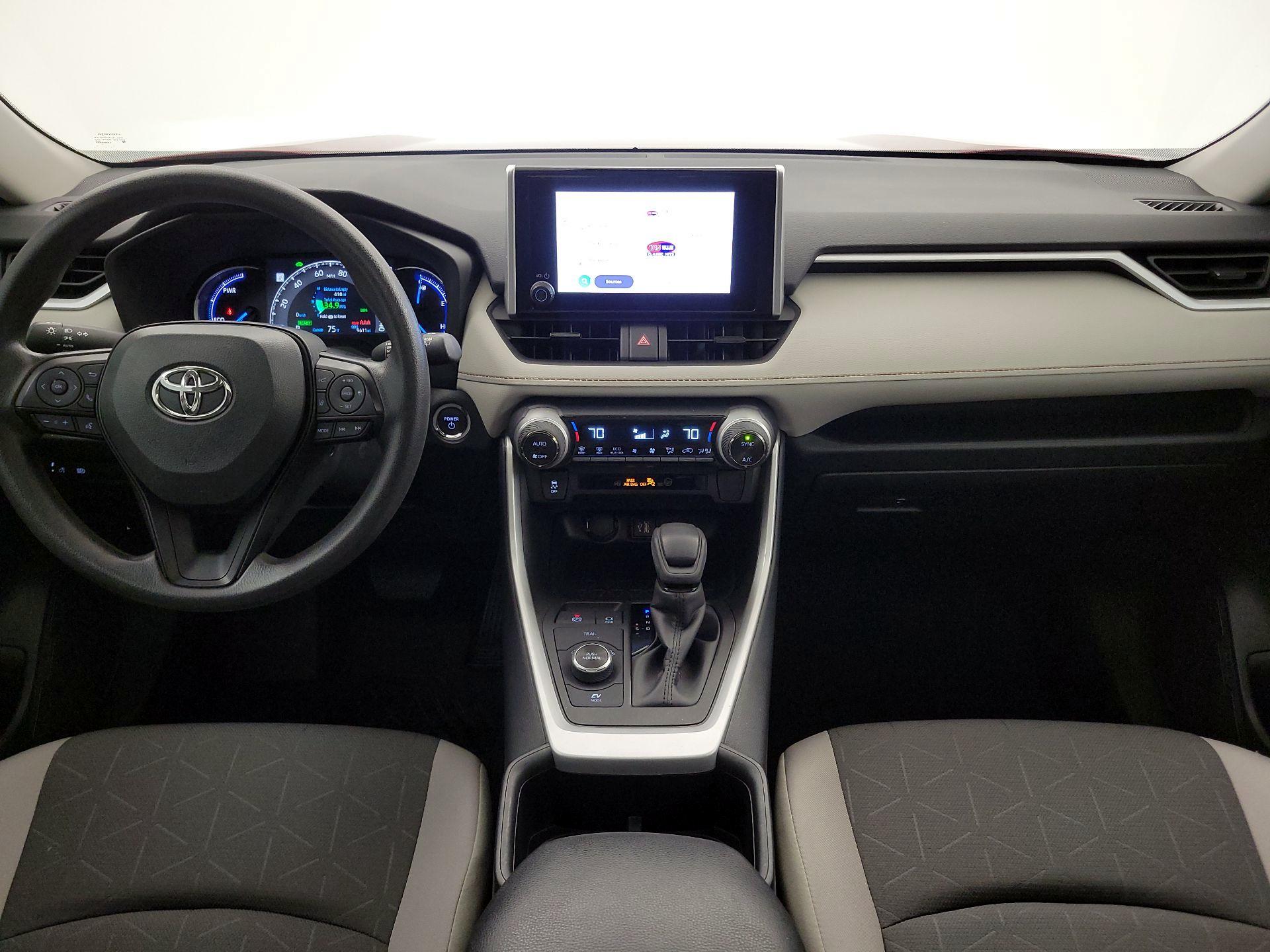 Thumbnail: 2025 Toyota RAV4 - 9