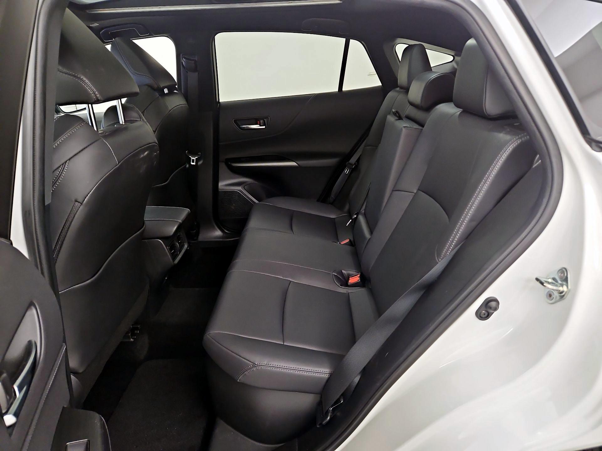 Thumbnail: 2023 Toyota Venza - 20