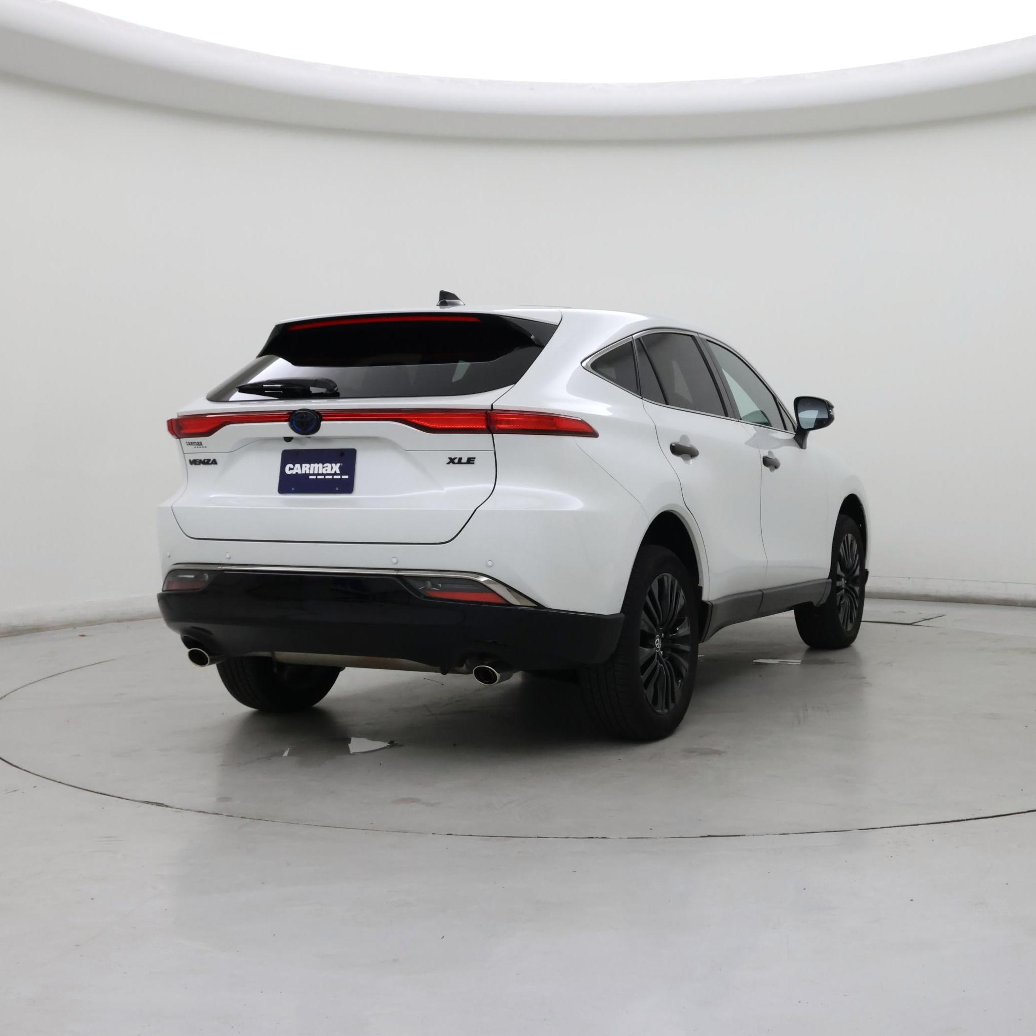 Thumbnail: 2023 Toyota Venza - 8