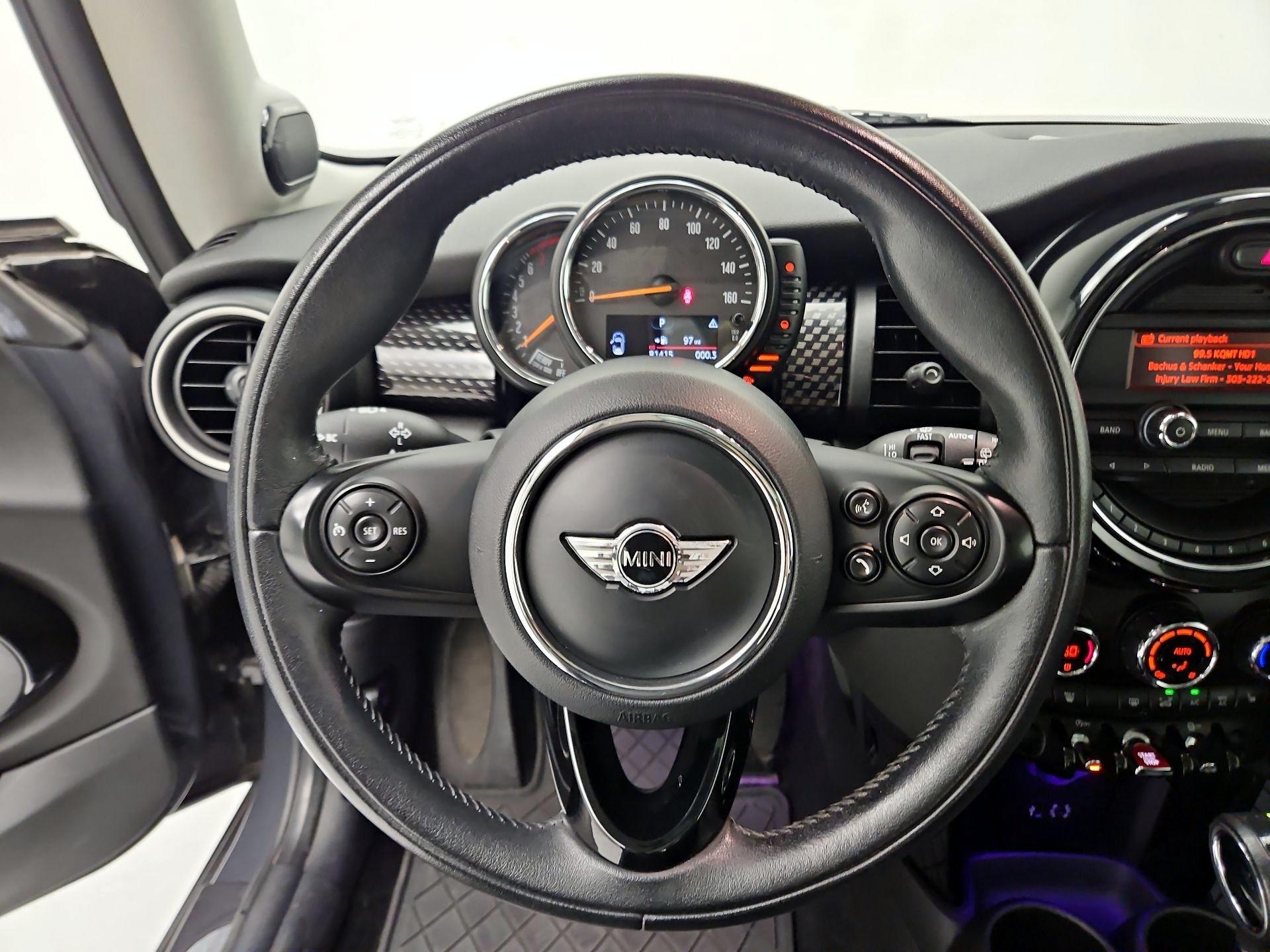 Thumbnail: 2015 MINI Cooper Hardtop - 10