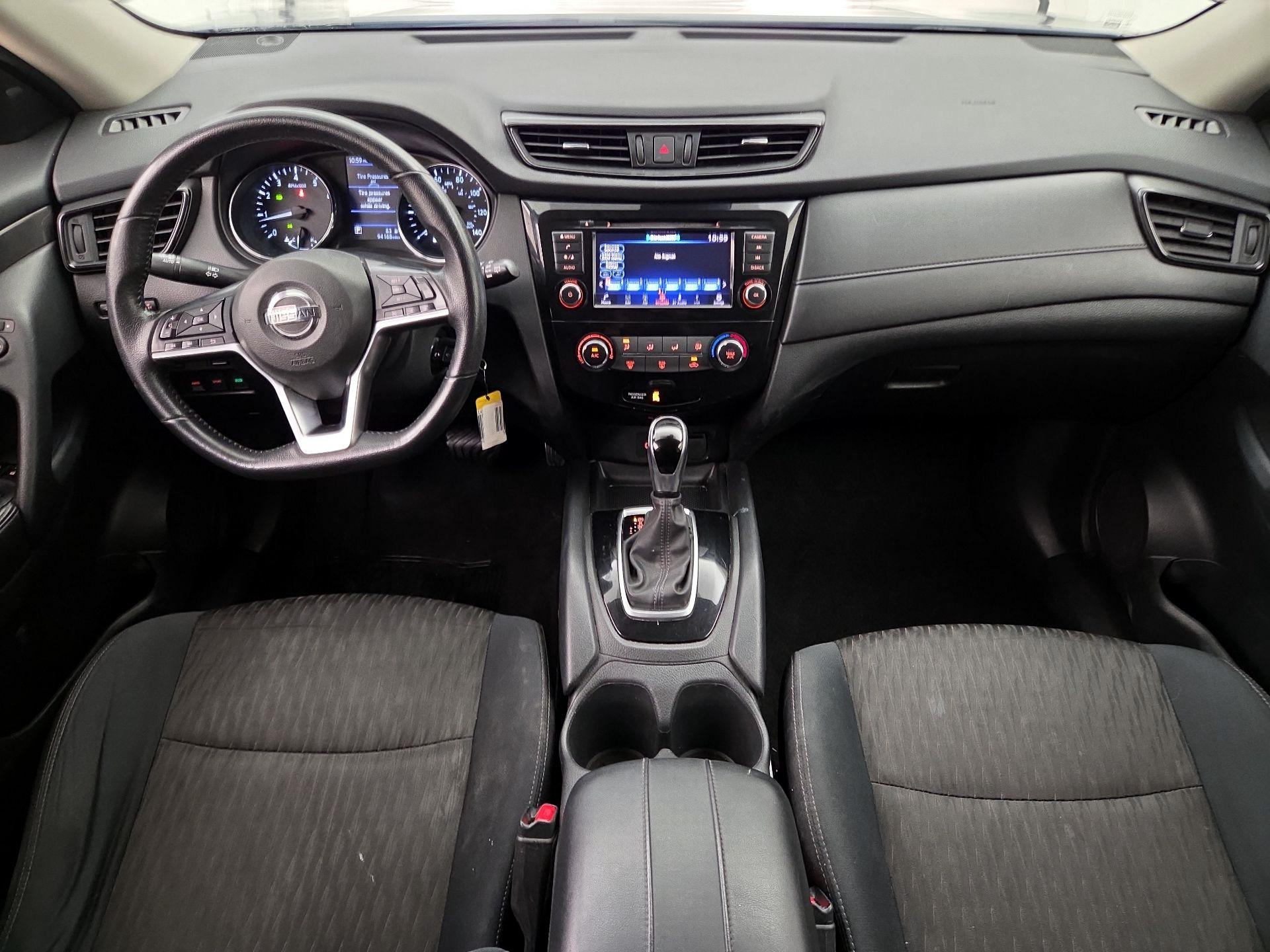 Thumbnail: 2019 Nissan Rogue - 9