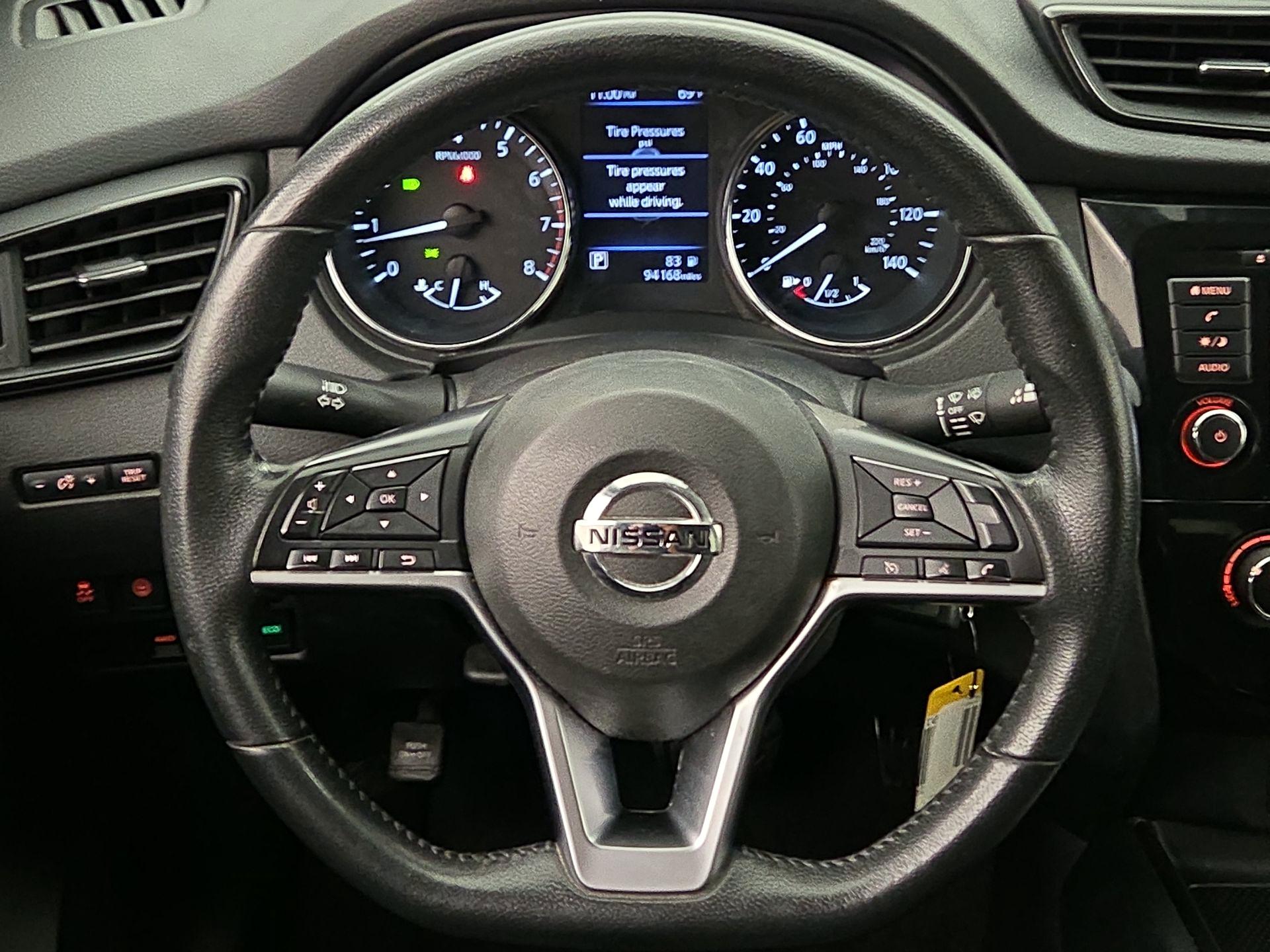 Thumbnail: 2019 Nissan Rogue - 10