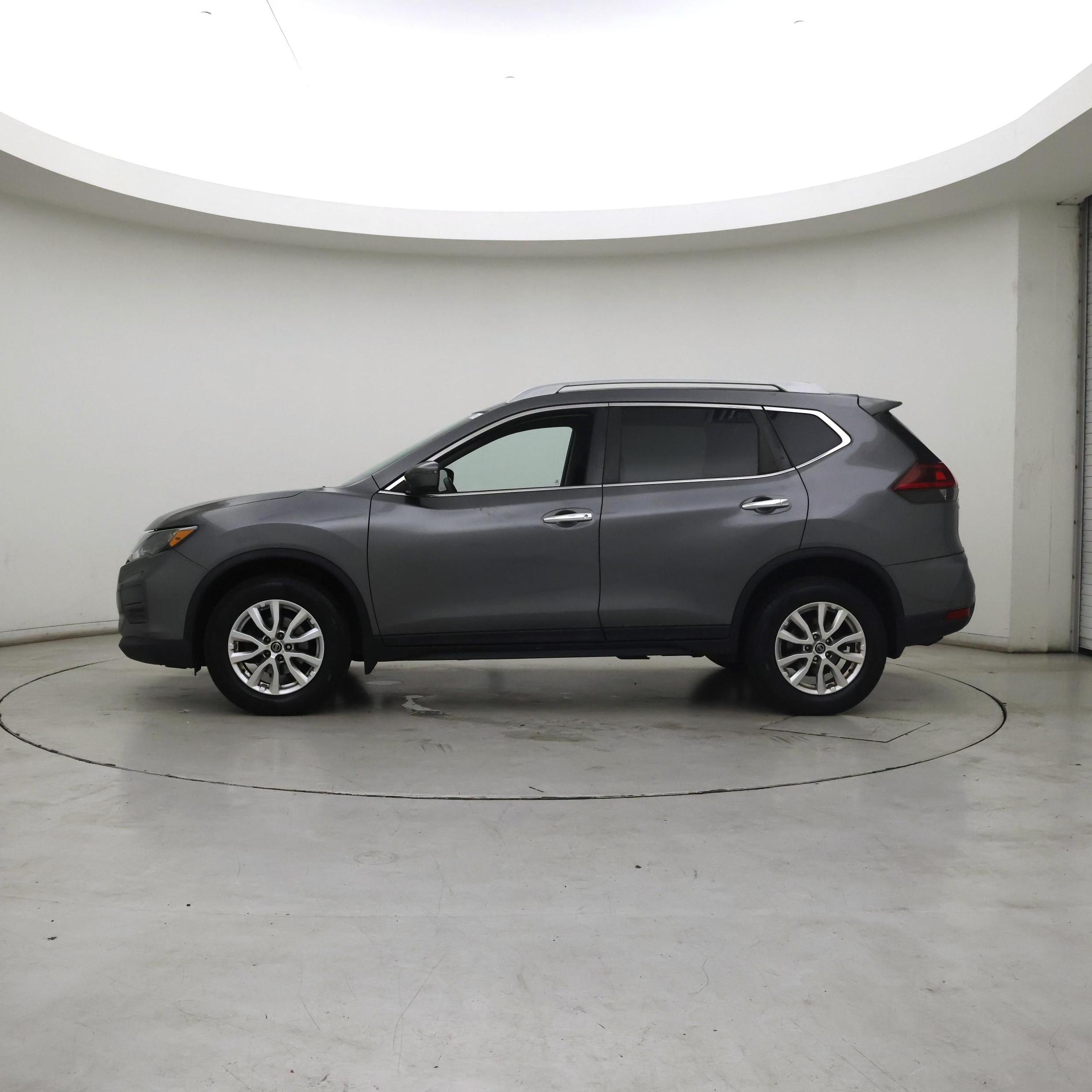 Thumbnail: 2019 Nissan Rogue - 3