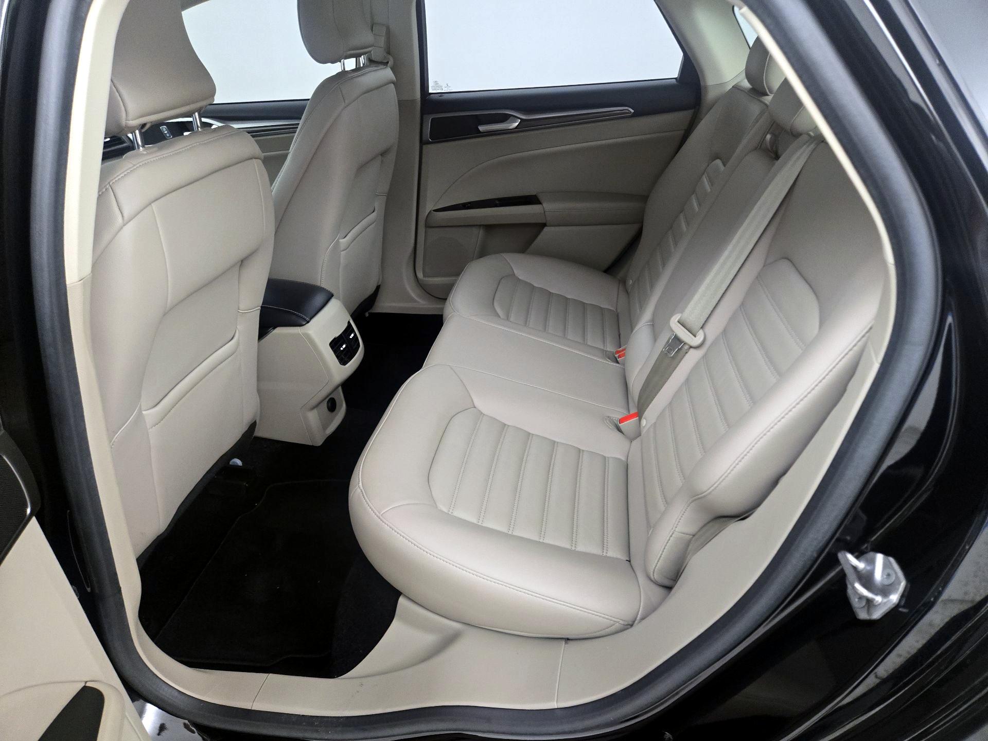 Thumbnail: 2017 Ford Fusion - 20