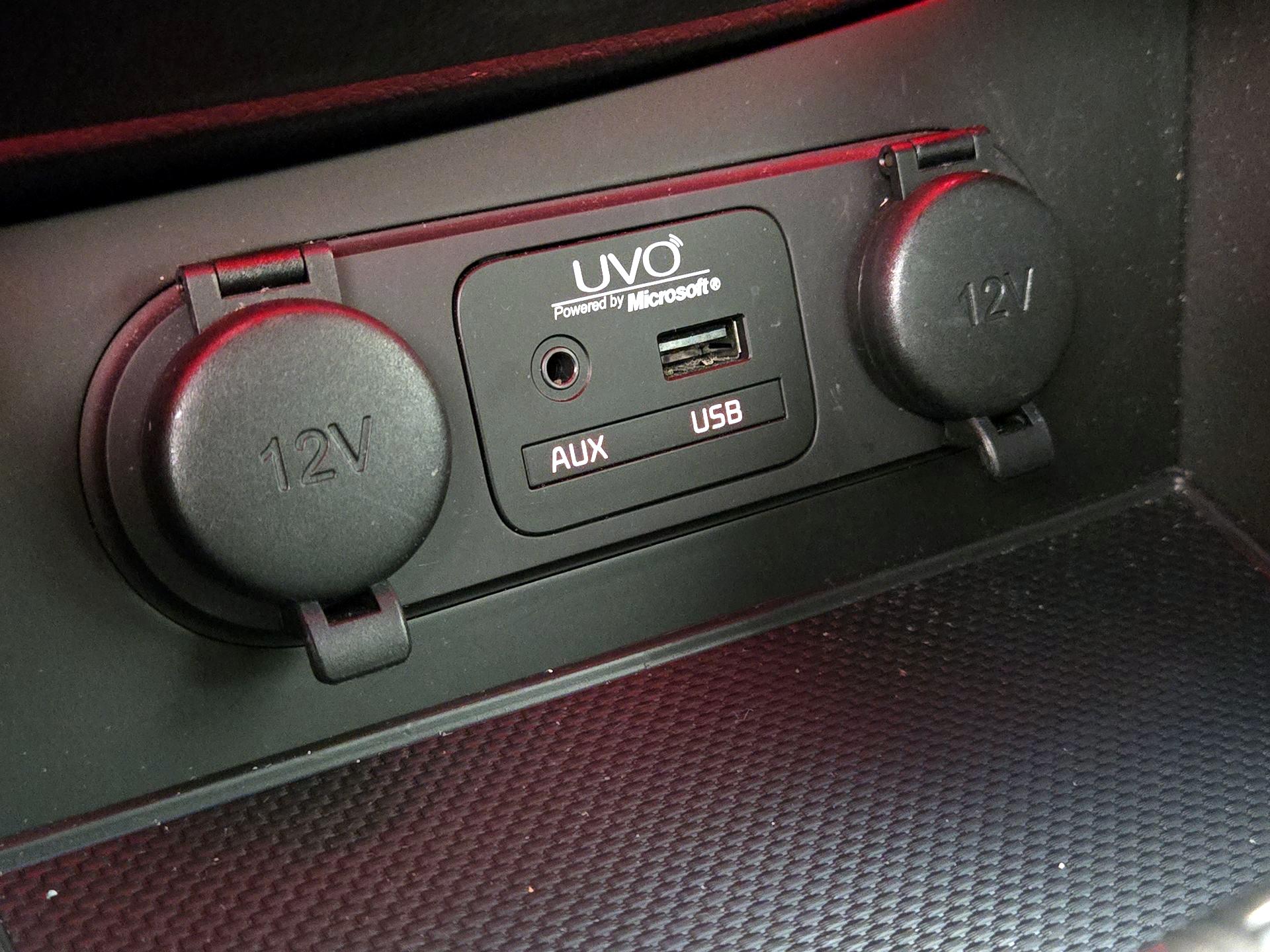 Thumbnail: 2015 Kia Optima - 18