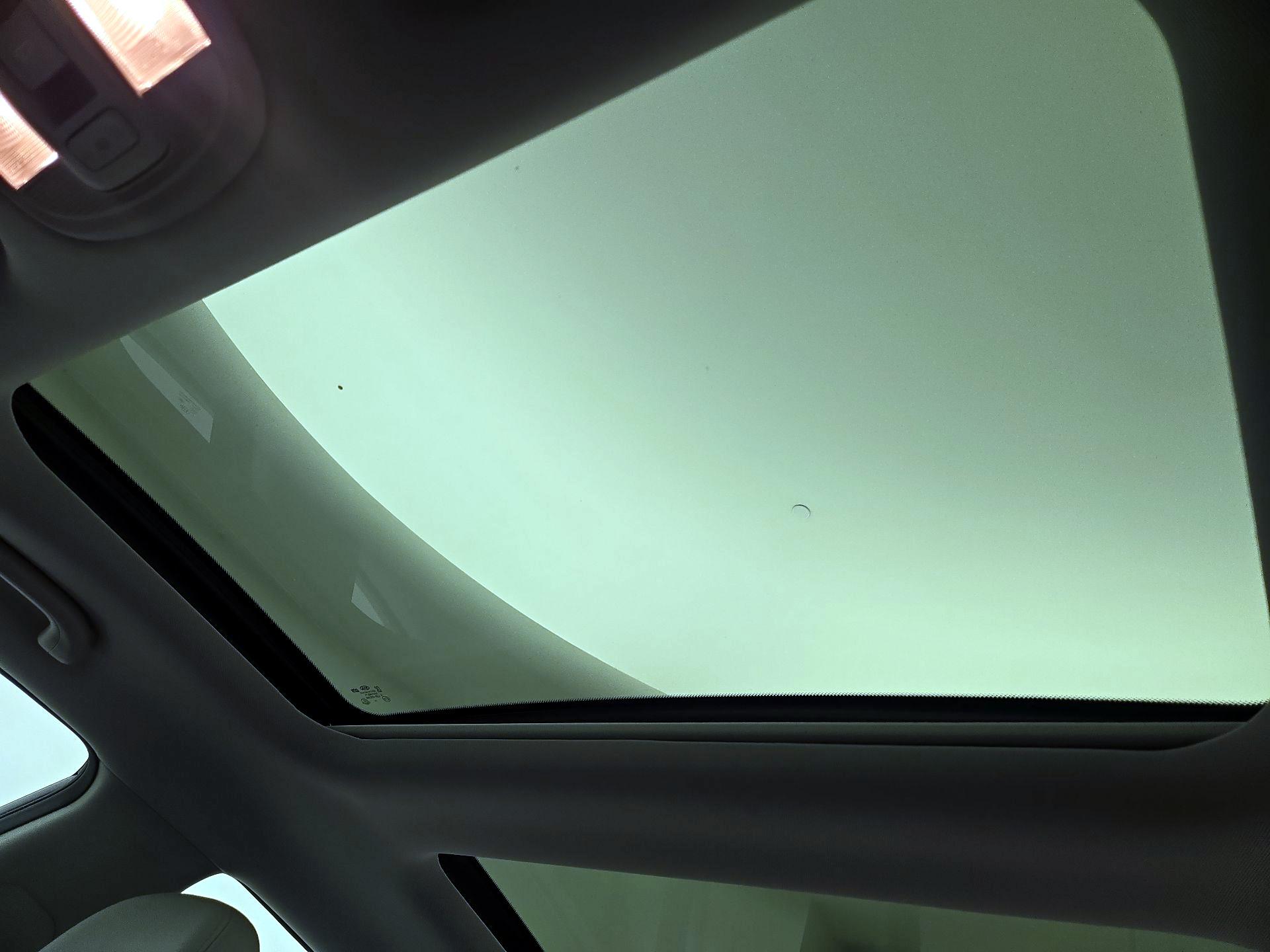 Thumbnail: 2015 Kia Optima - 19