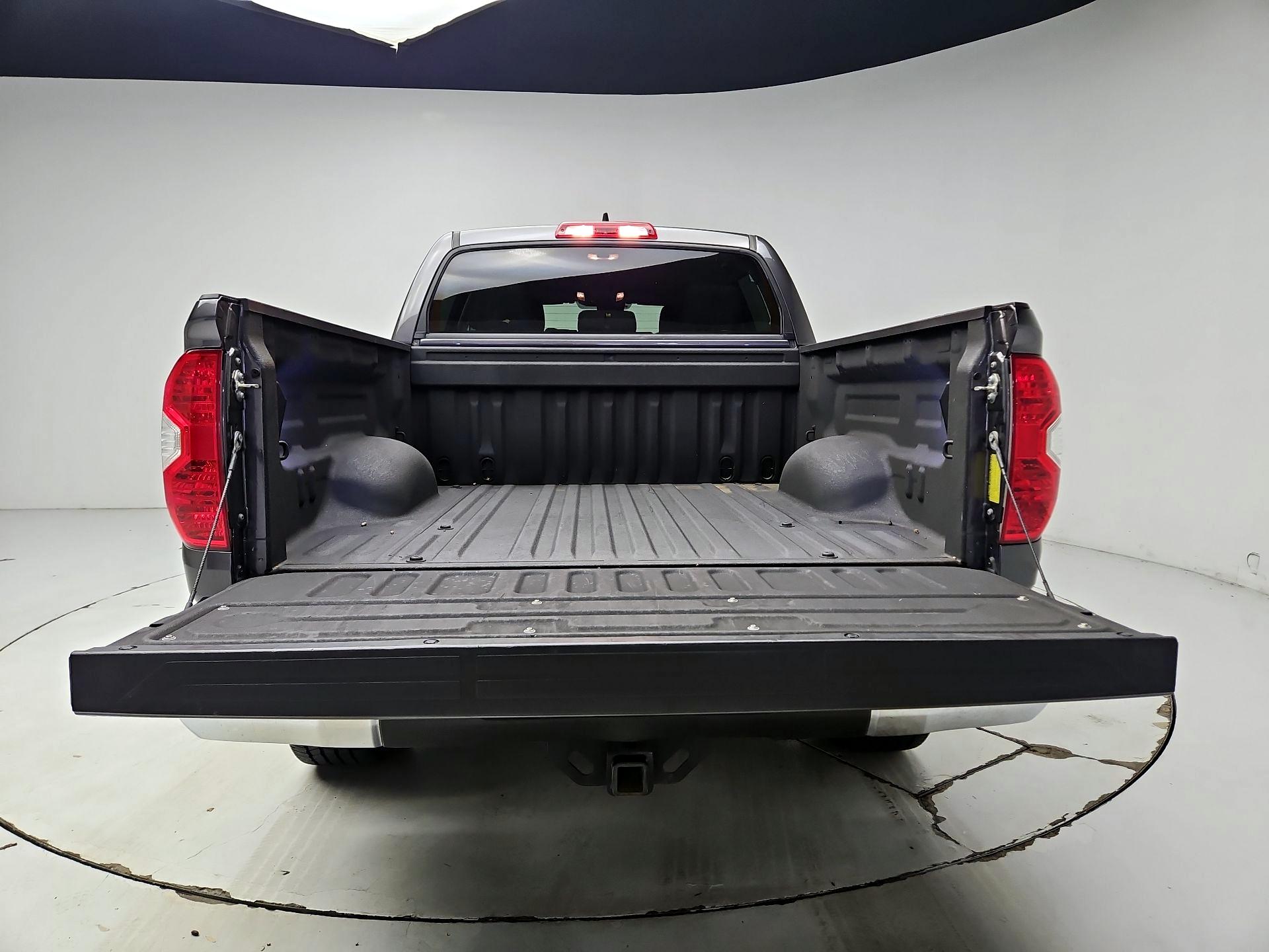 Thumbnail: 2021 Toyota Tundra - 20
