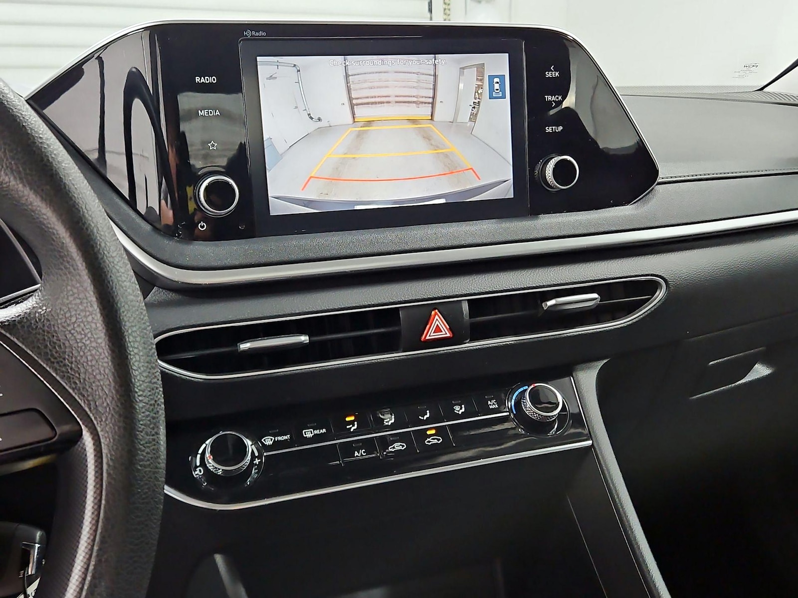 2022 Hyundai Sonata SE - Photo 15