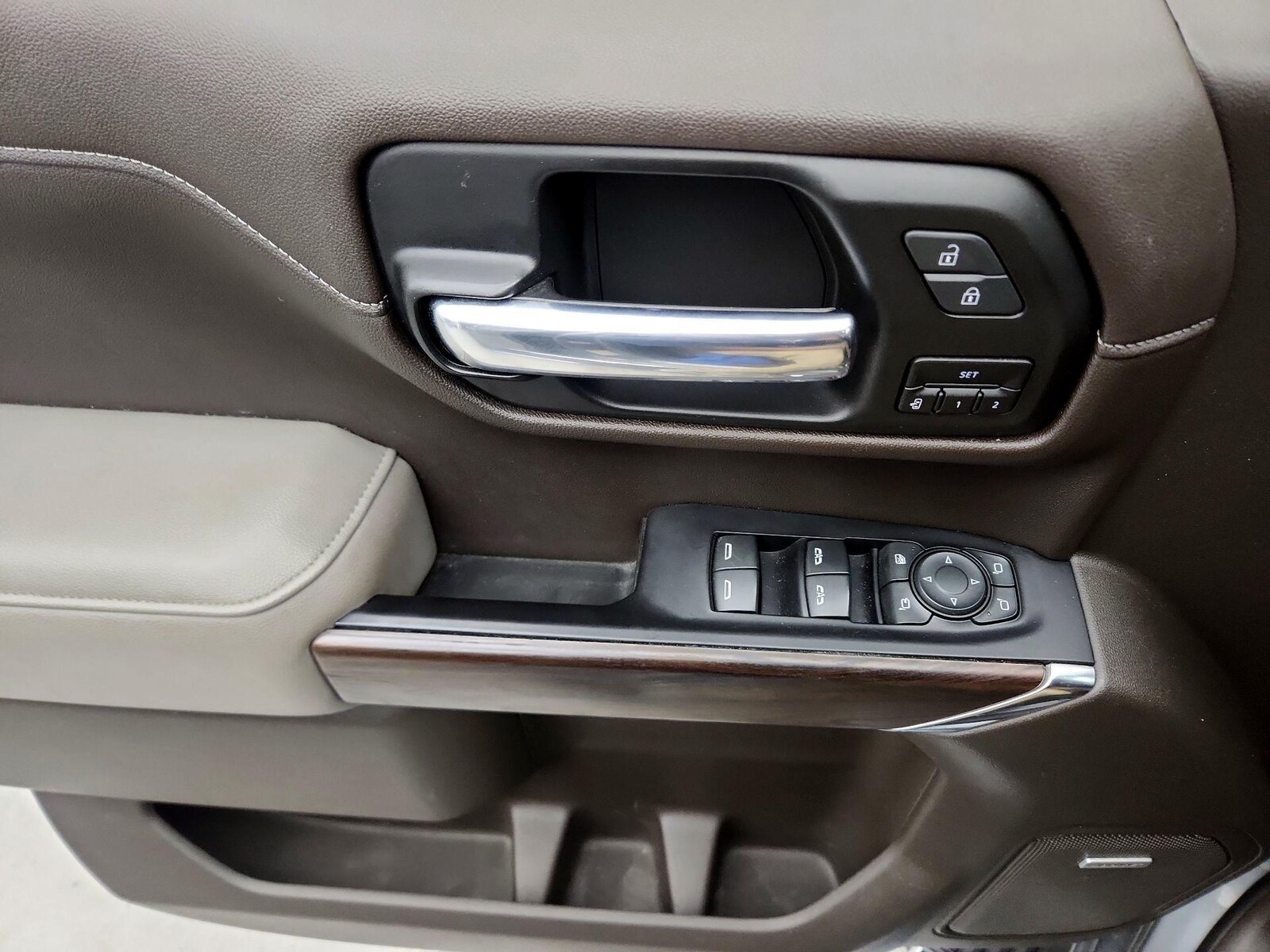 2020 GMC Sierra 1500 SLT - Photo 13