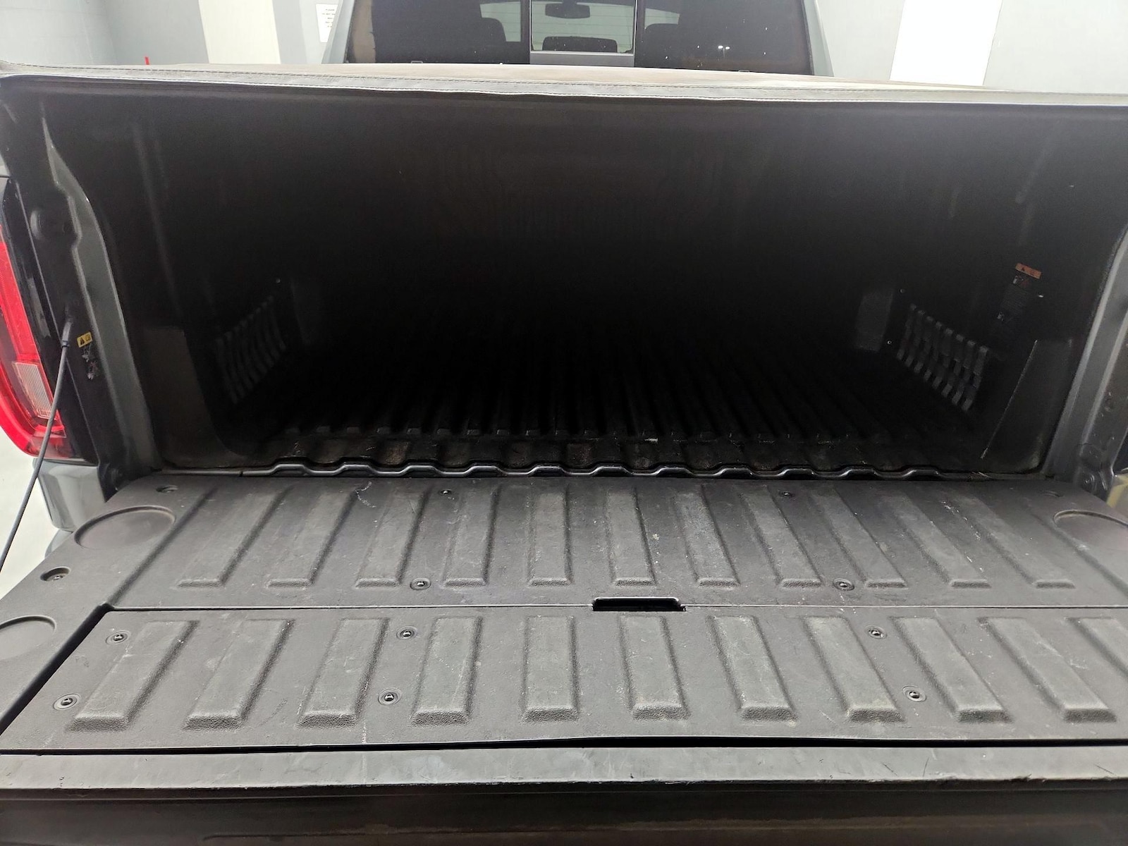 2020 GMC Sierra 1500 SLT - Photo 21