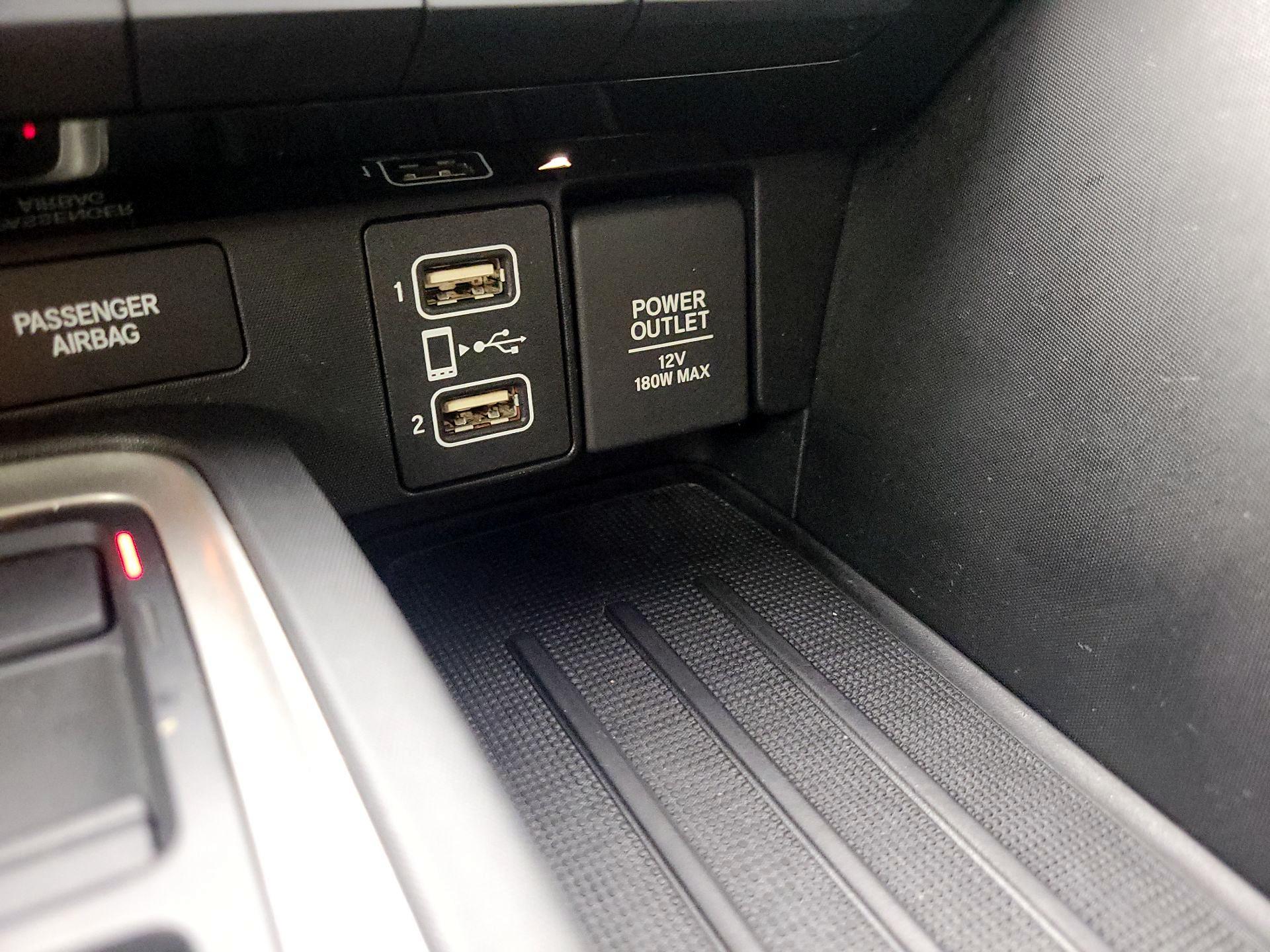 Thumbnail: 2020 Honda Insight - 19