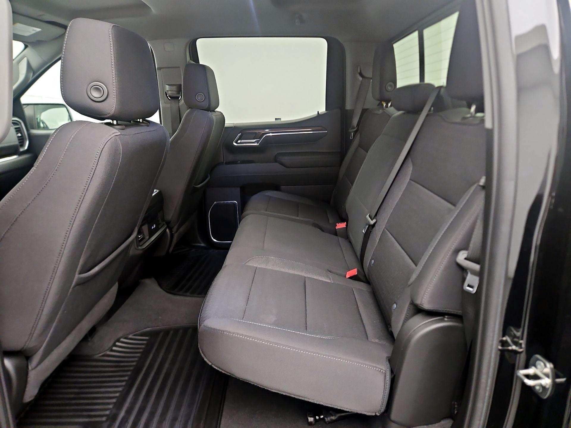 Thumbnail: 2024 Chevrolet Silverado 1500 - 17
