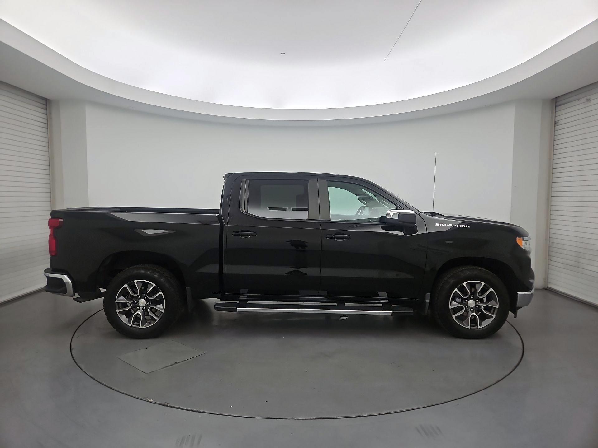Thumbnail: 2024 Chevrolet Silverado 1500 - 4