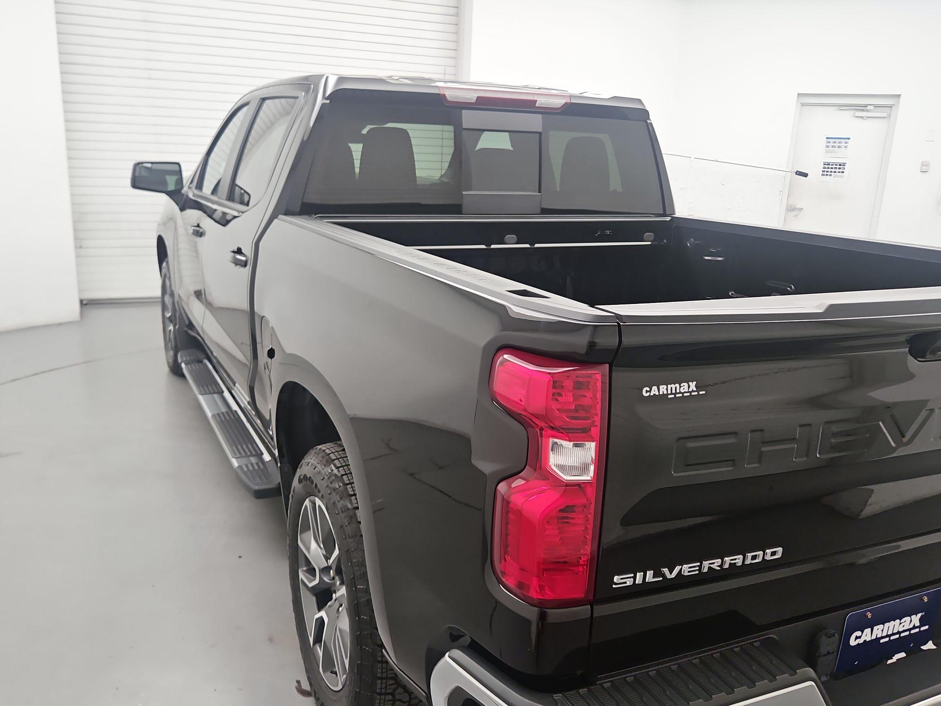 Thumbnail: 2024 Chevrolet Silverado 1500 - 7