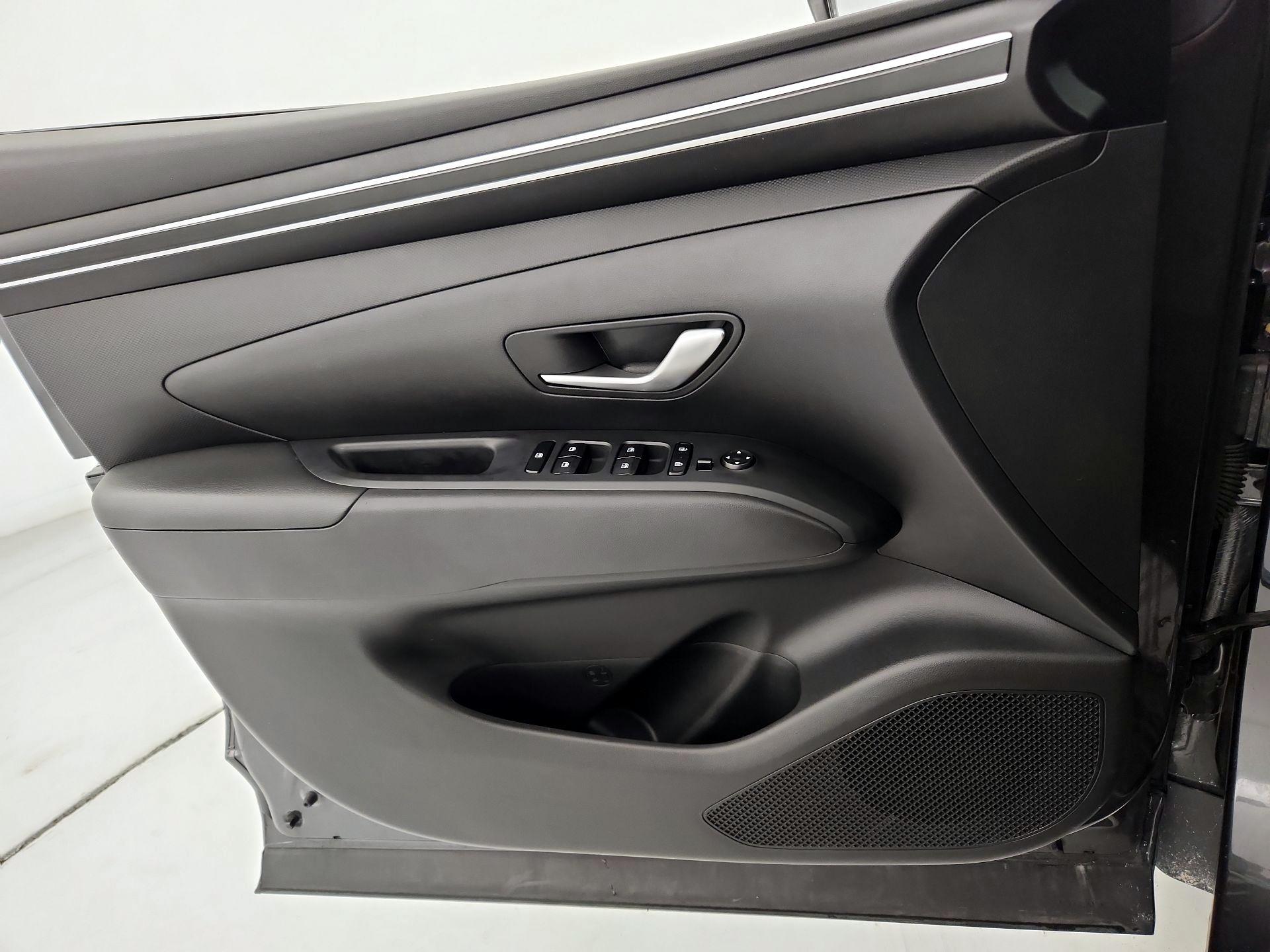 Thumbnail: 2023 Hyundai Tucson - 12