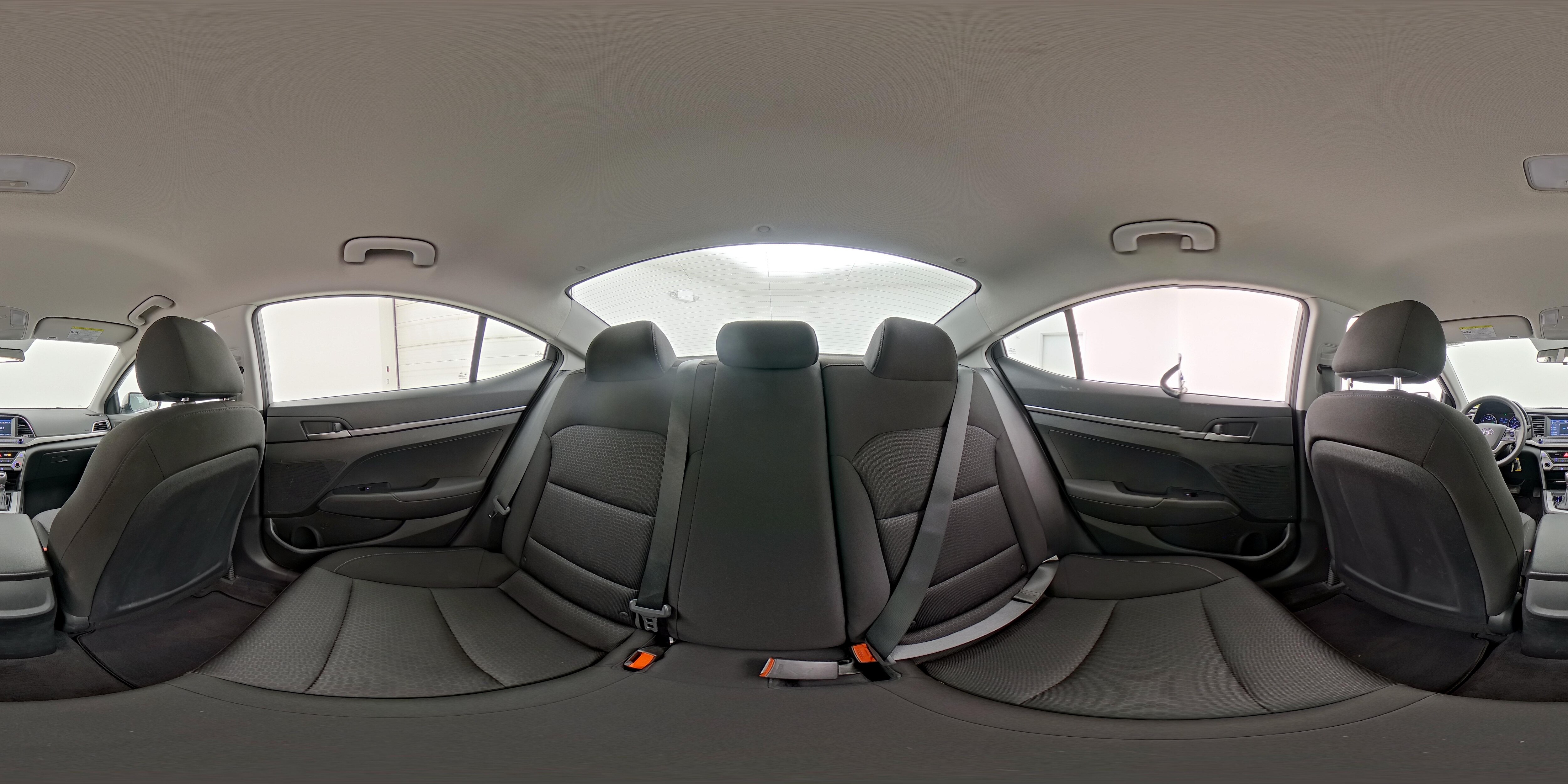 2018 Hyundai Elantra SE - Photo 25