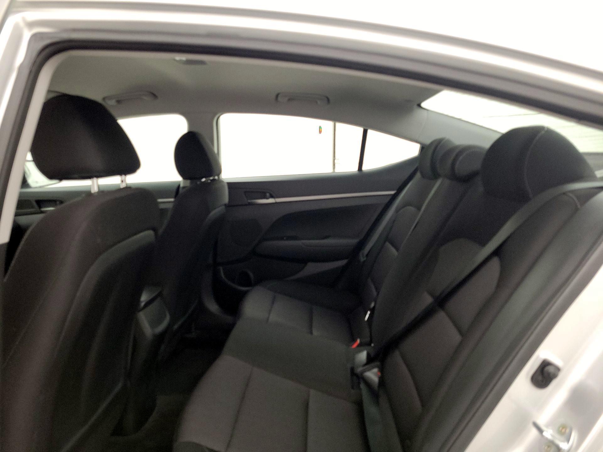 Thumbnail: 2018 Hyundai Elantra - 19