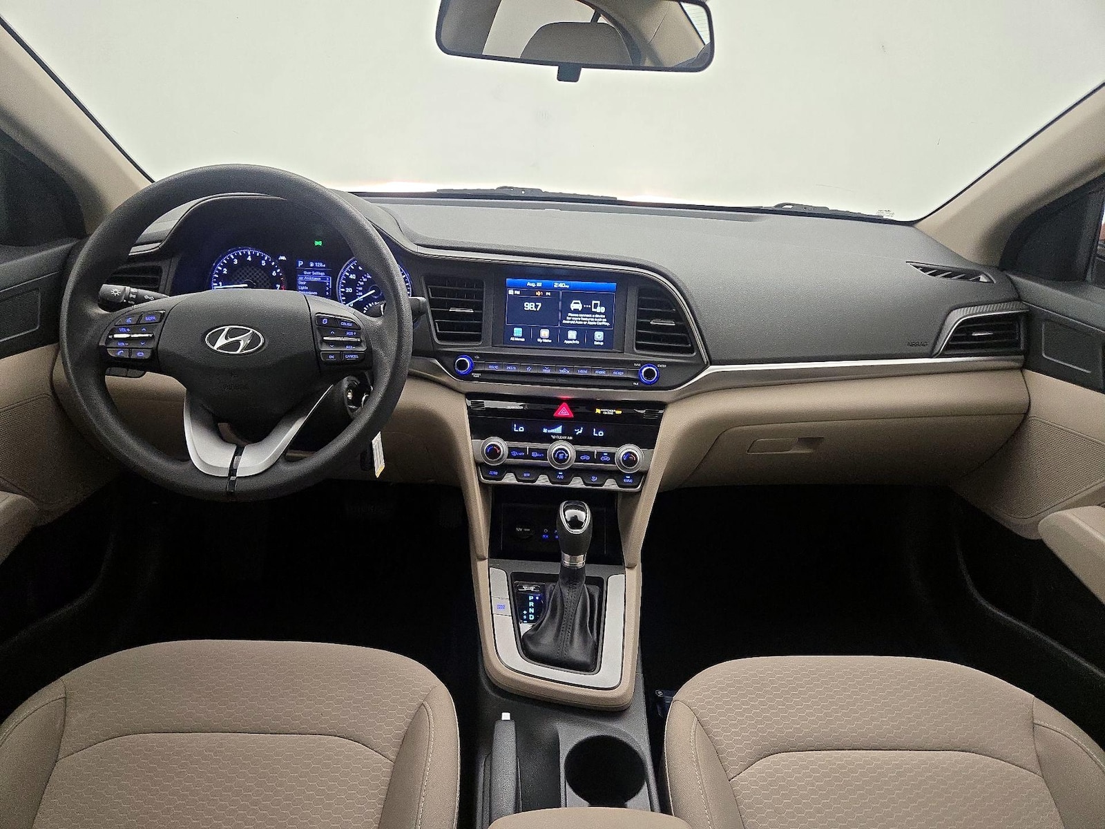 2020 Hyundai Elantra SEL - Photo 10