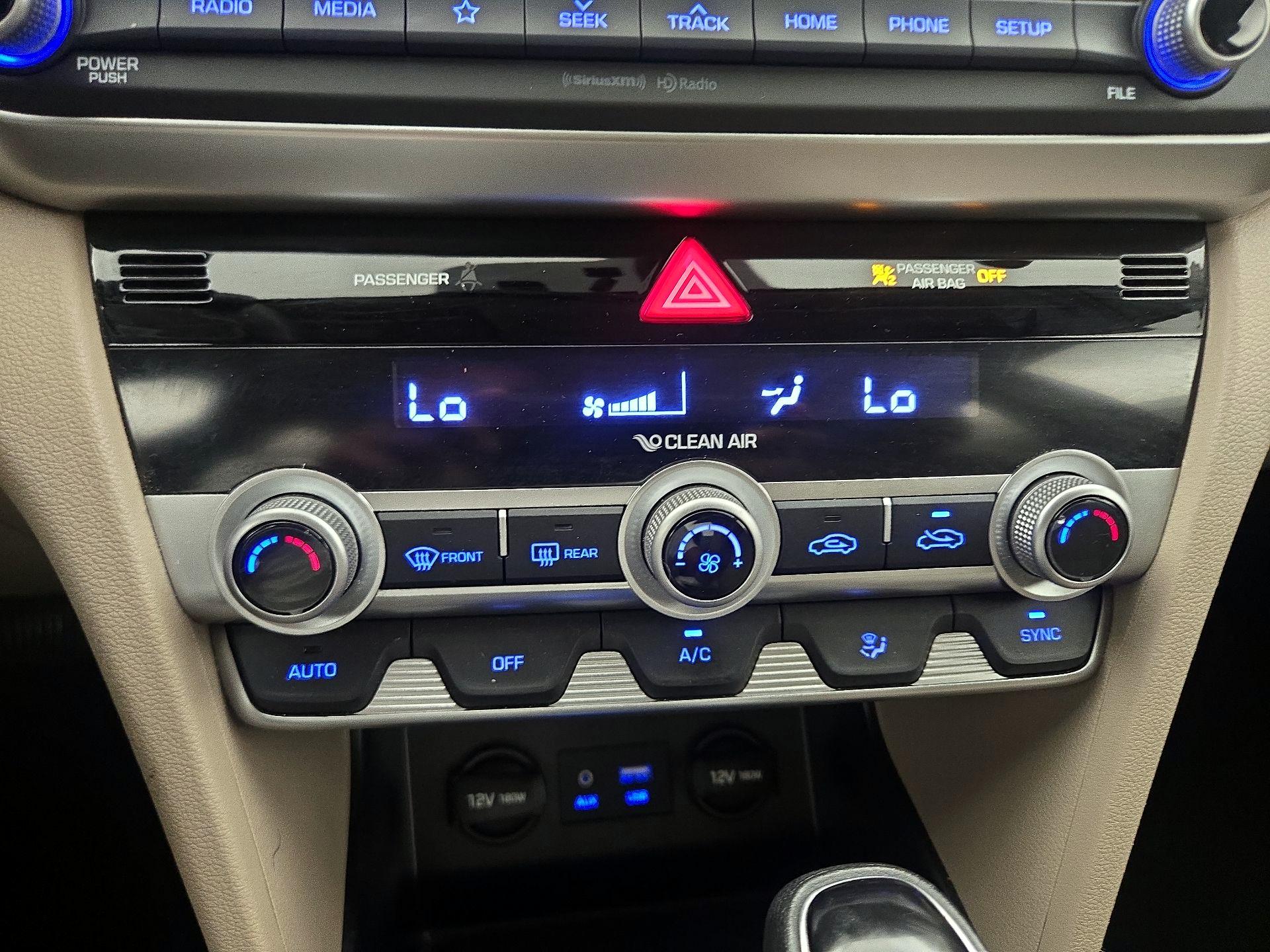 Thumbnail: 2020 Hyundai Elantra - 16