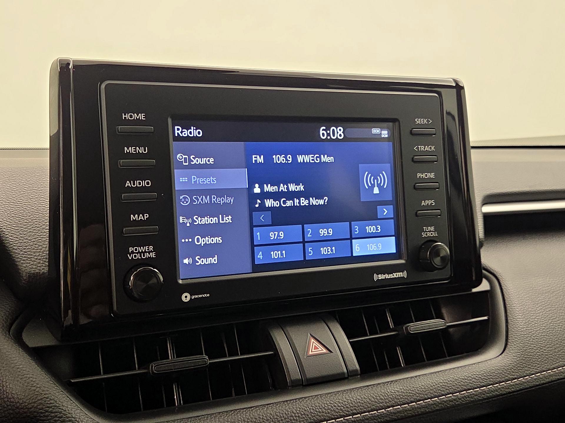 Thumbnail: 2021 Toyota RAV4 - 15