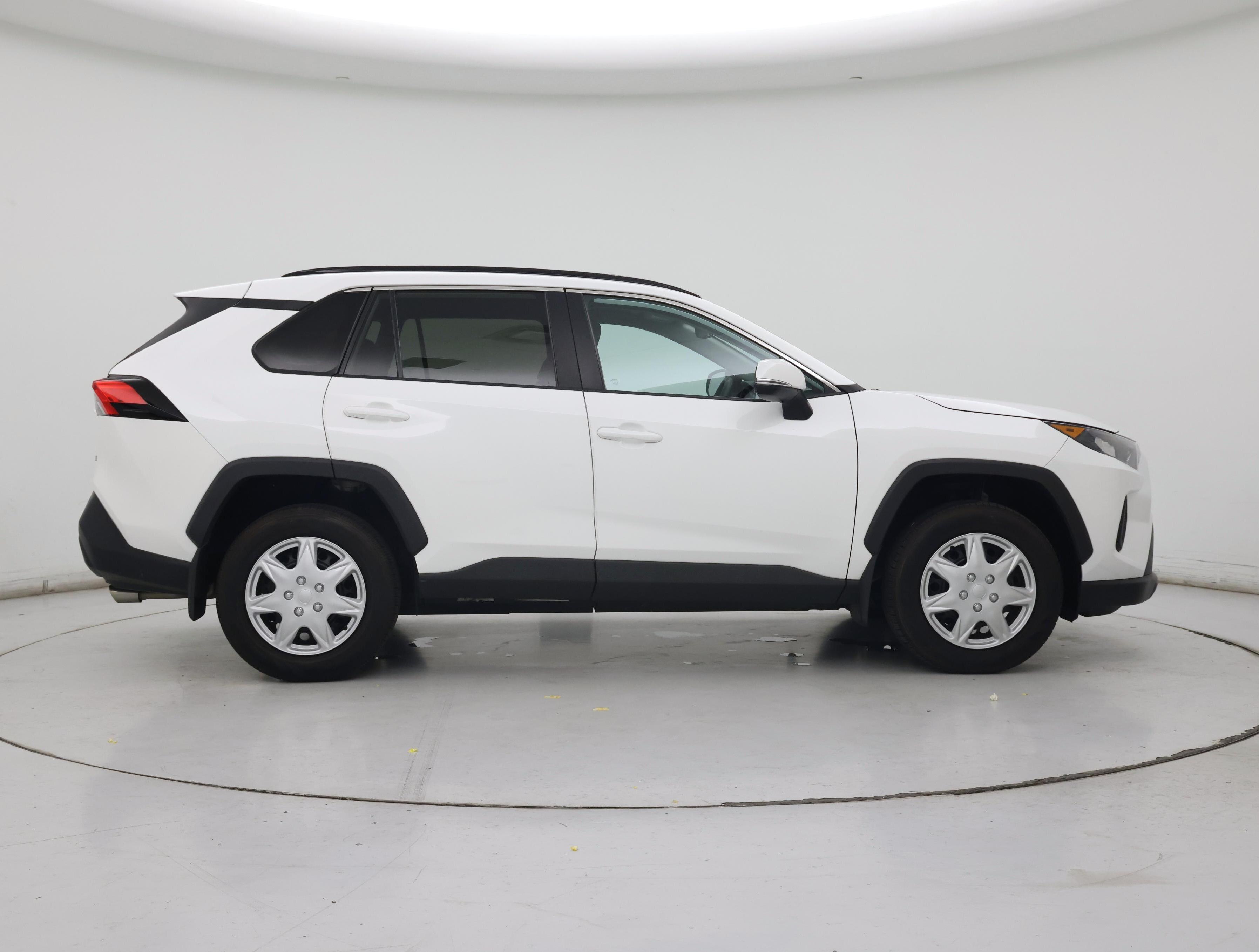 Thumbnail: 2021 Toyota RAV4 - 7