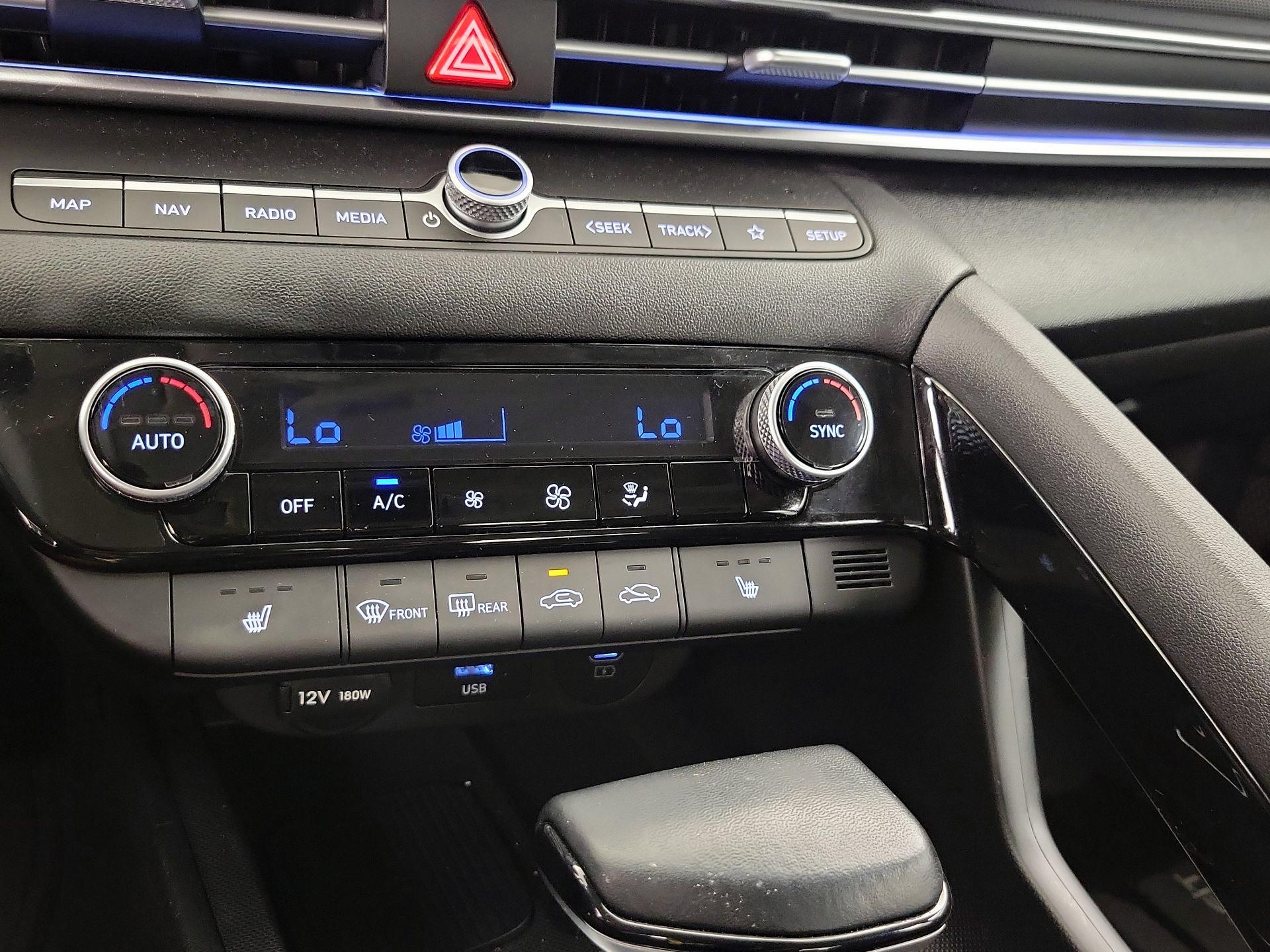 Thumbnail: 2024 Hyundai Elantra - 17