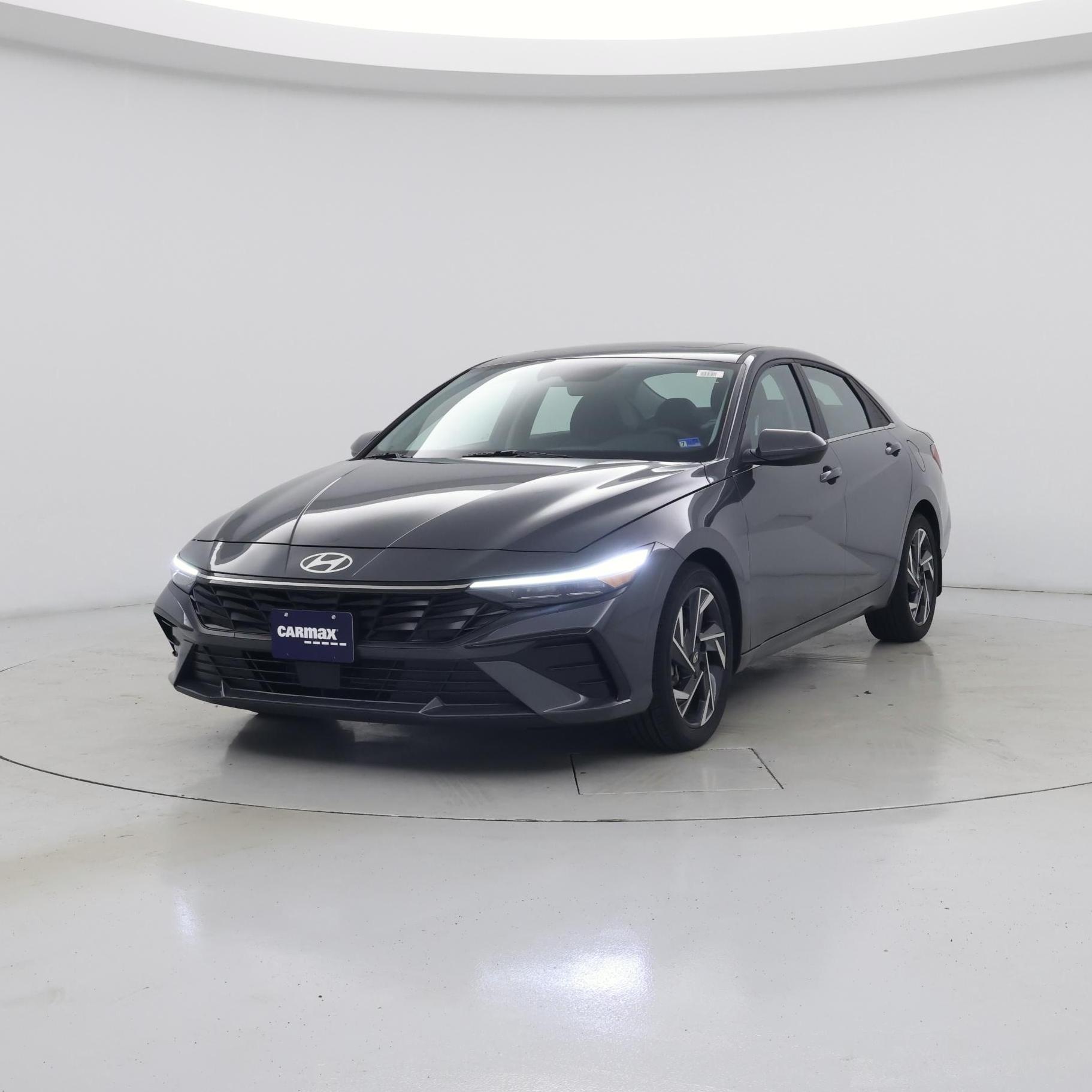 Thumbnail: 2024 Hyundai Elantra - 4