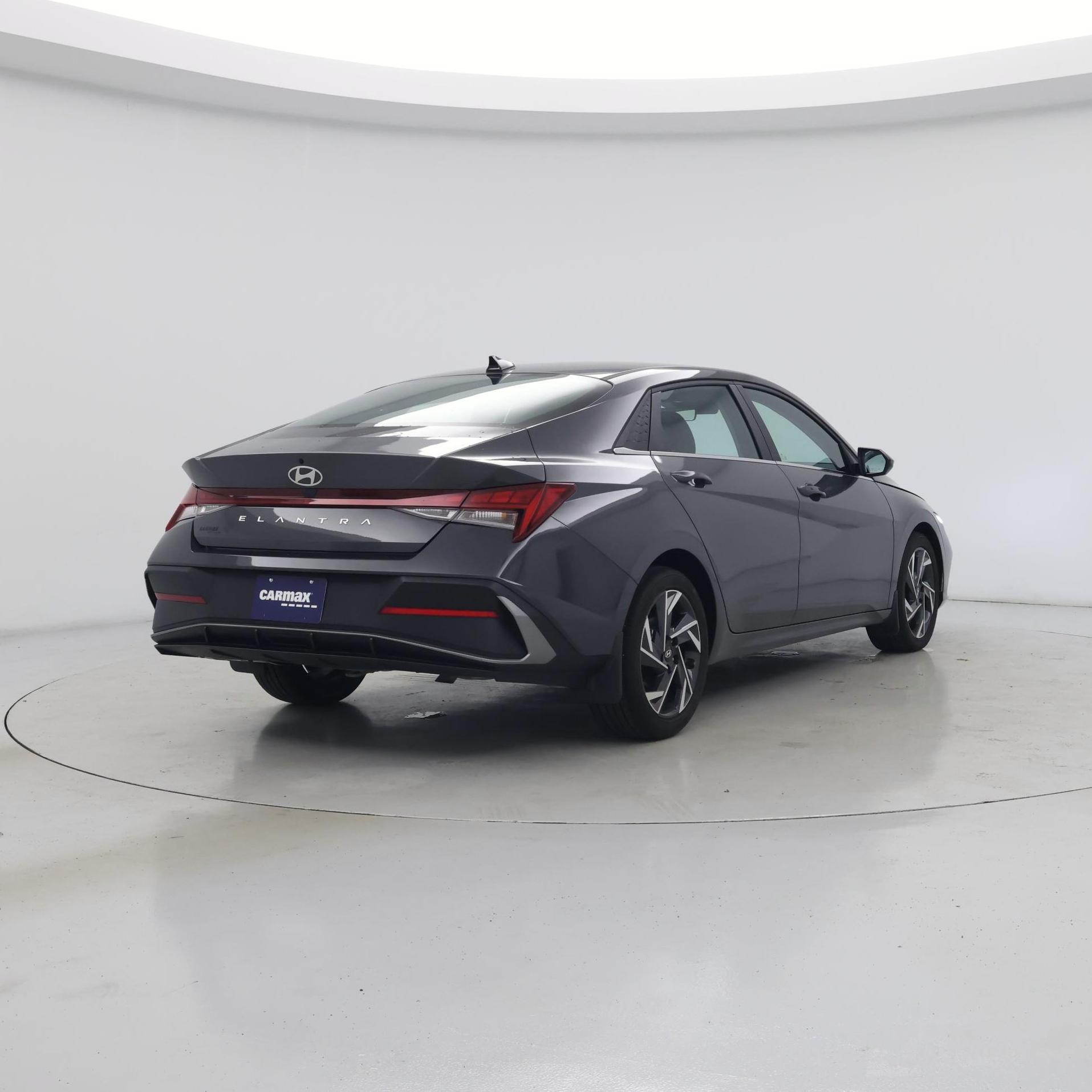 Thumbnail: 2024 Hyundai Elantra - 8