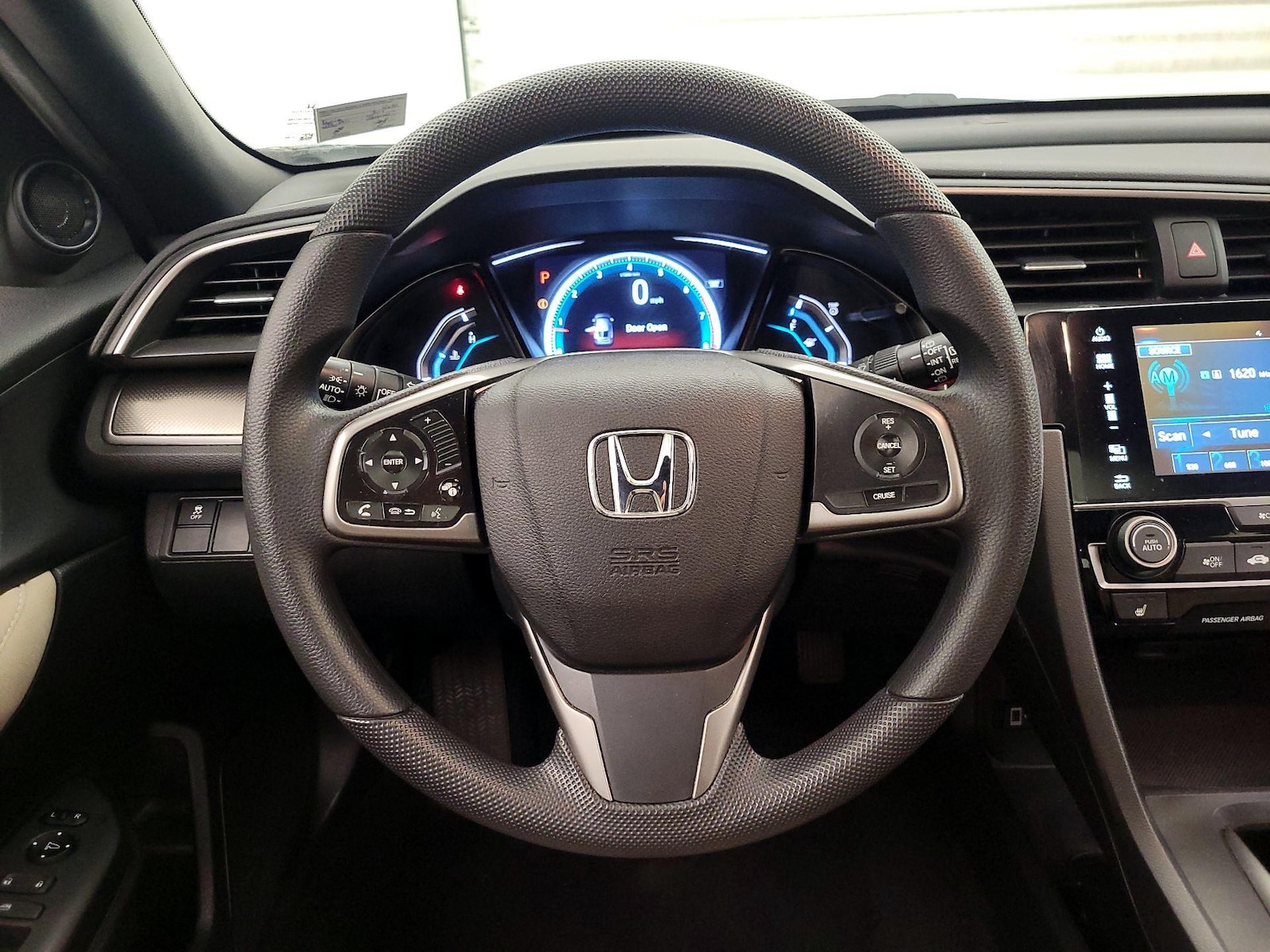 2018 Honda Civic Hatchback EX - Photo 11